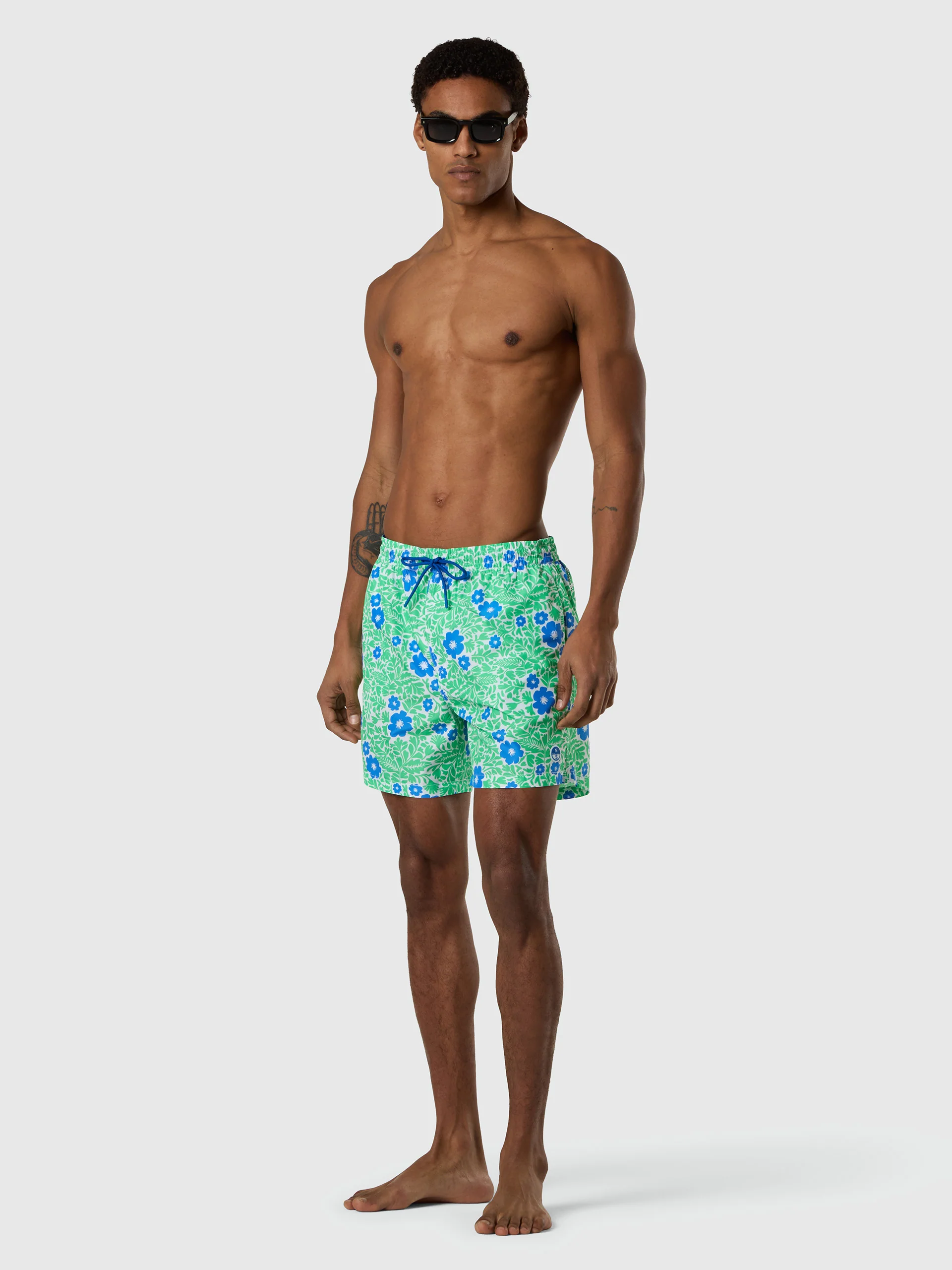Swim shorts with graphic print - Image 37