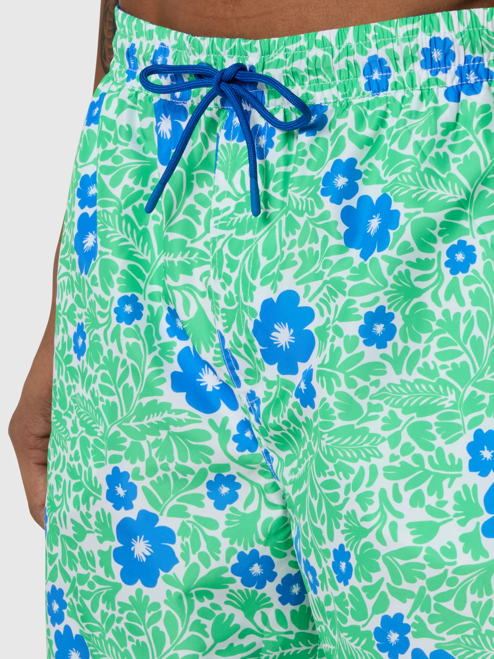 Swim shorts with graphic print - Image 38