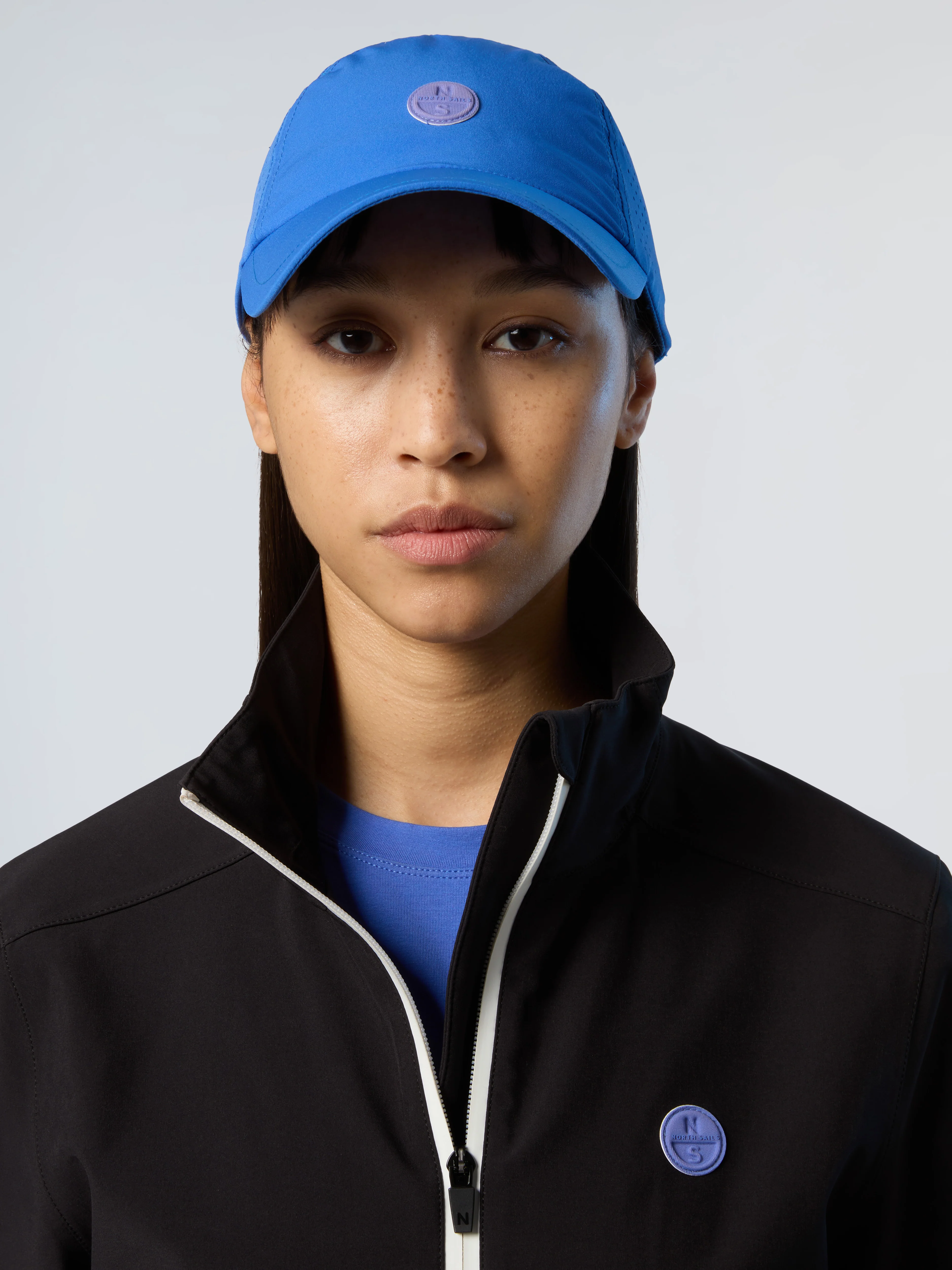 Microfiber cap with toggle - Image 5