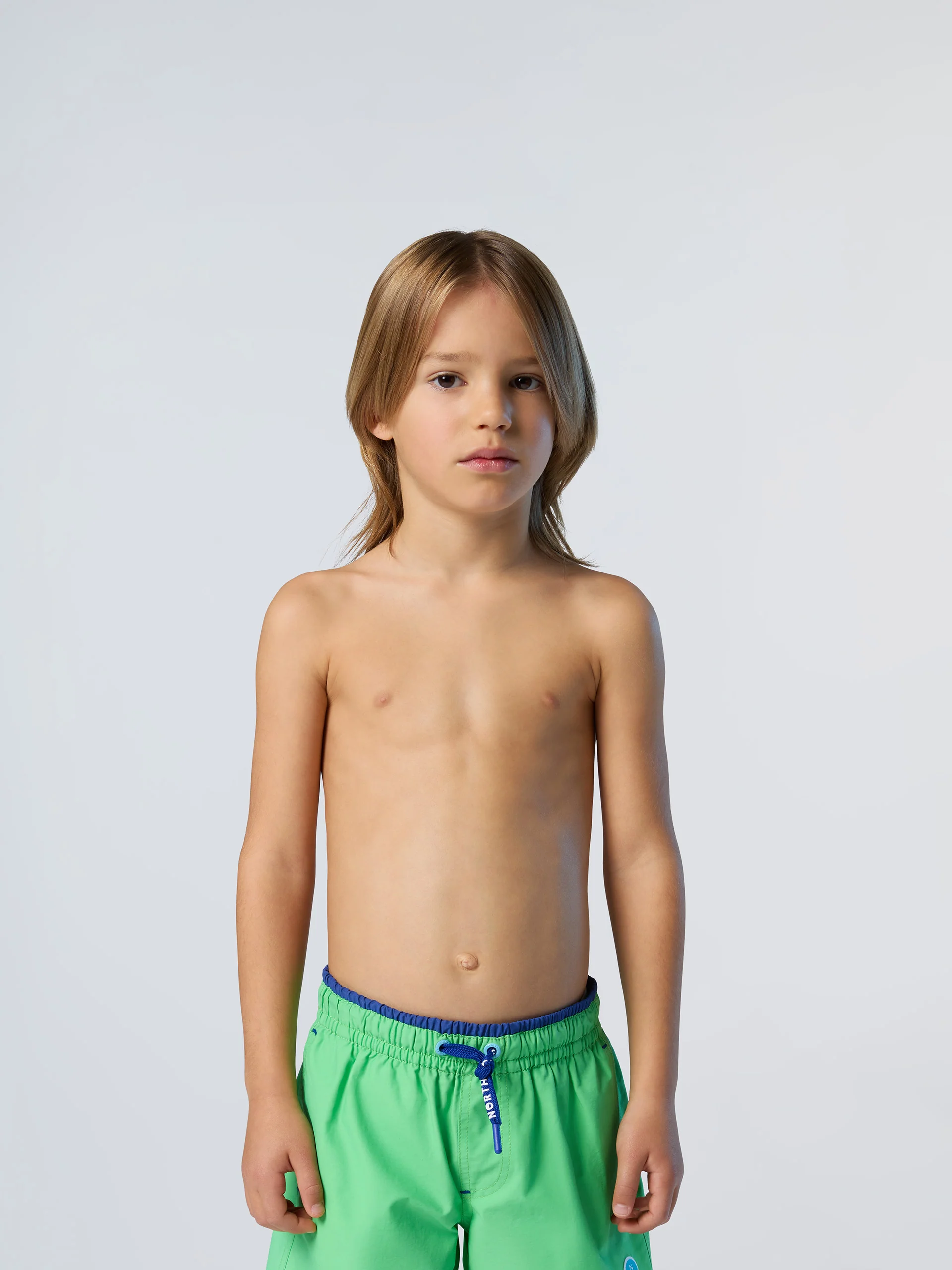 Swim shorts with contrast pocket - Image 7