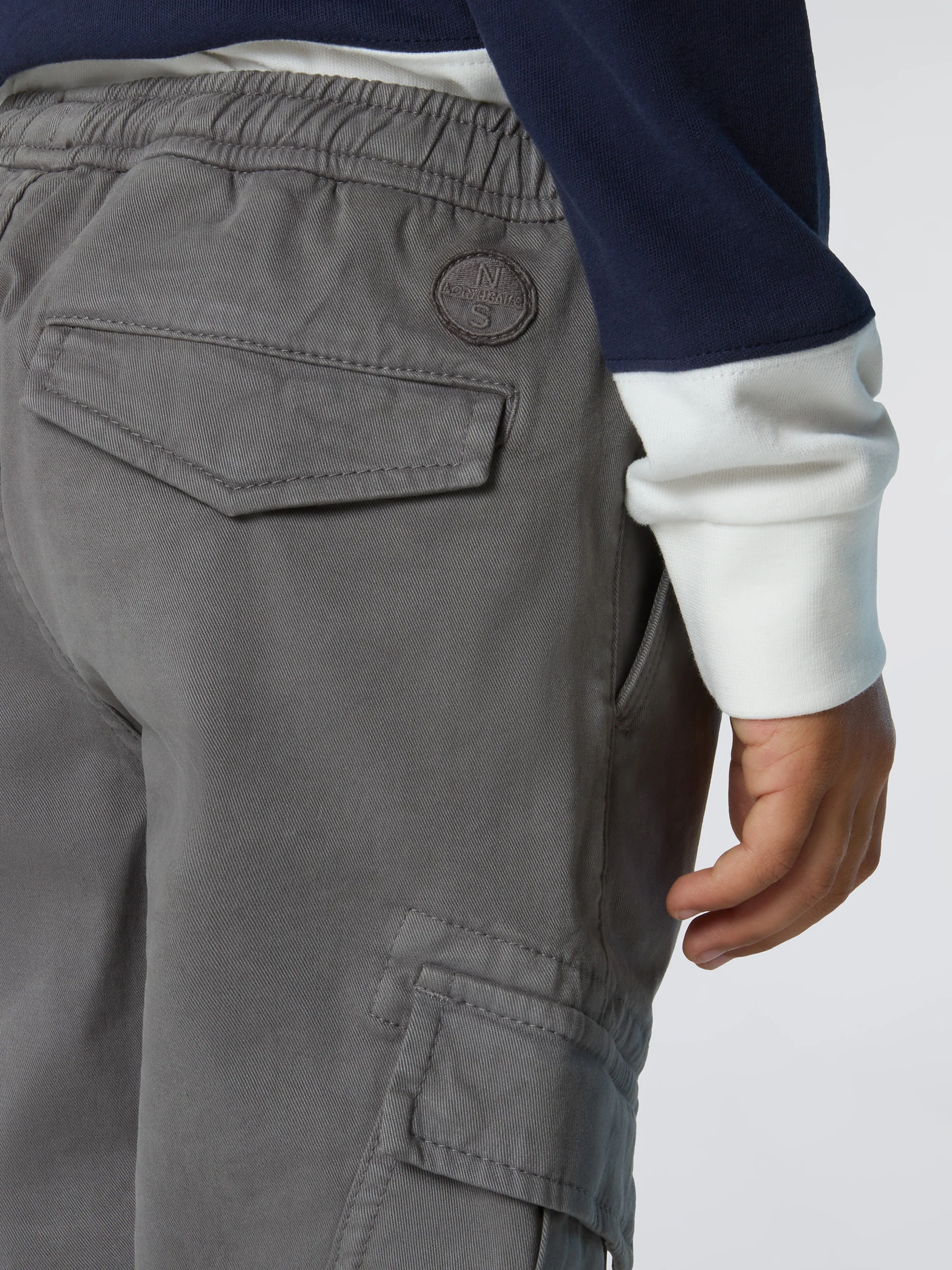 Cargo pants with elasticated waist - Image 10