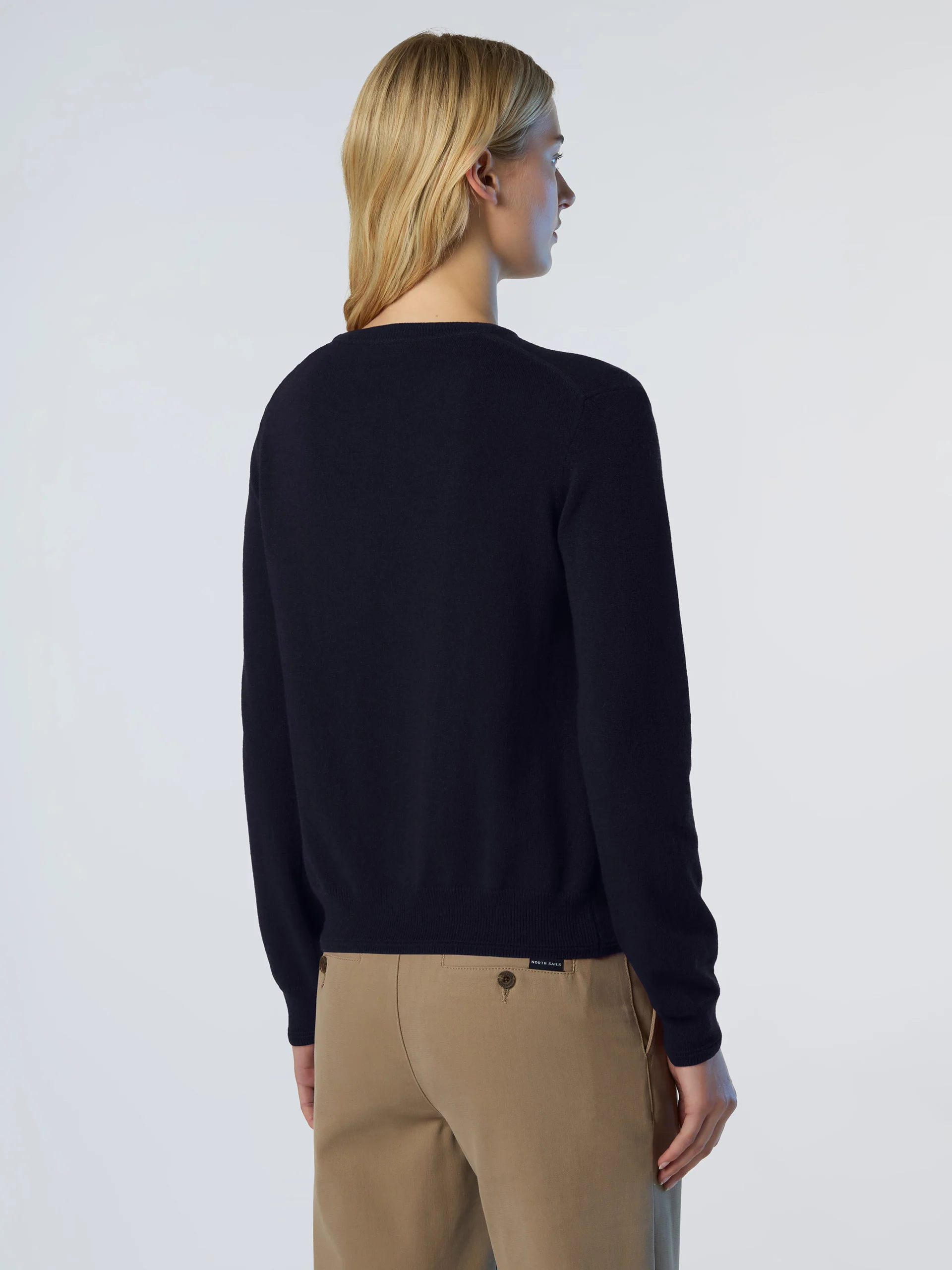 Crew-neck cashmere blend sweater - Image 17