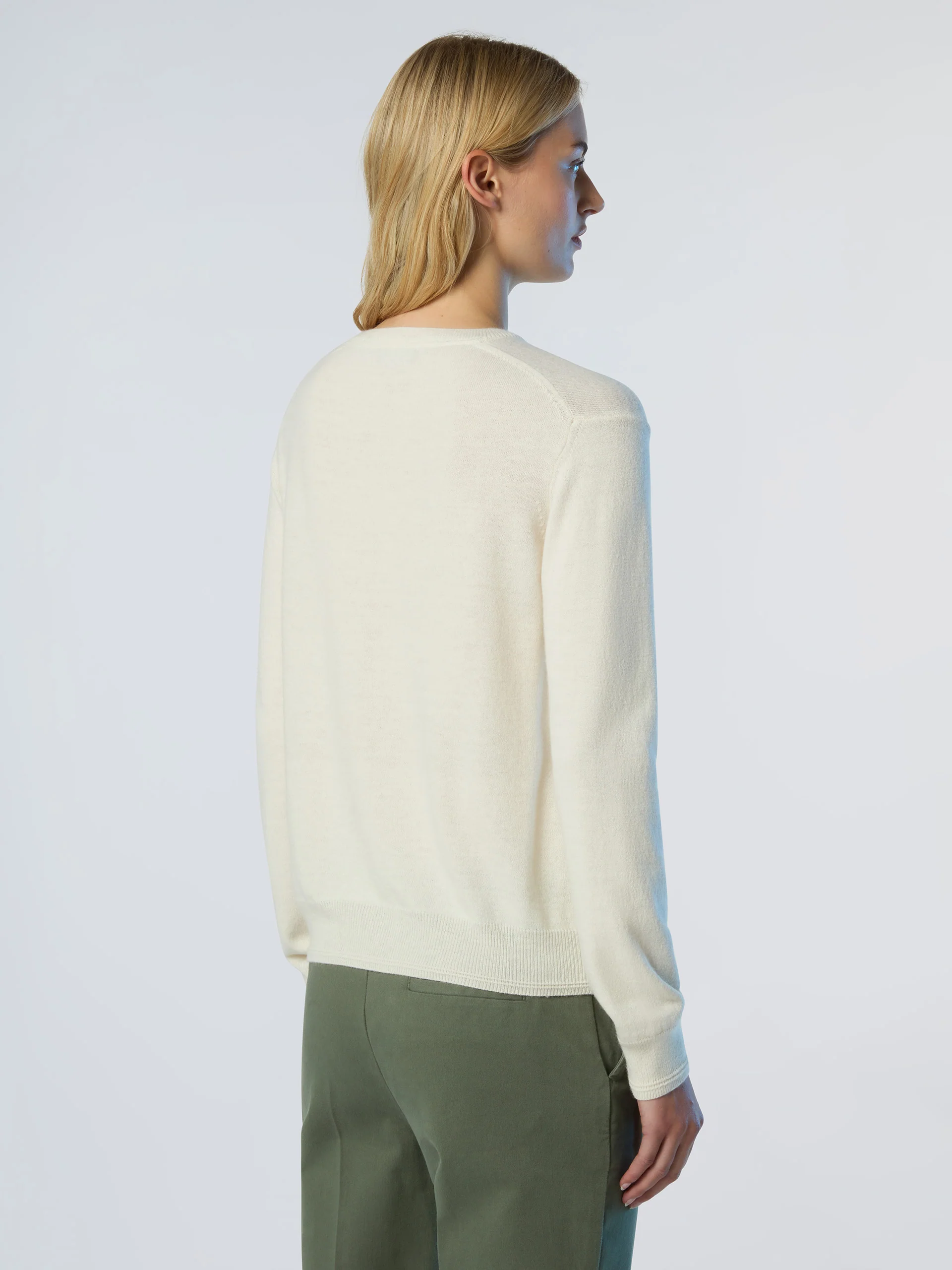 Crew-neck cashmere blend sweater - Image 4