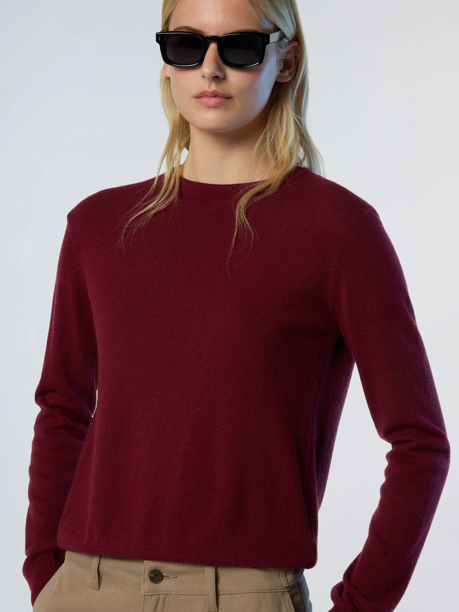 Crew-neck cashmere blend sweater - Image 8
