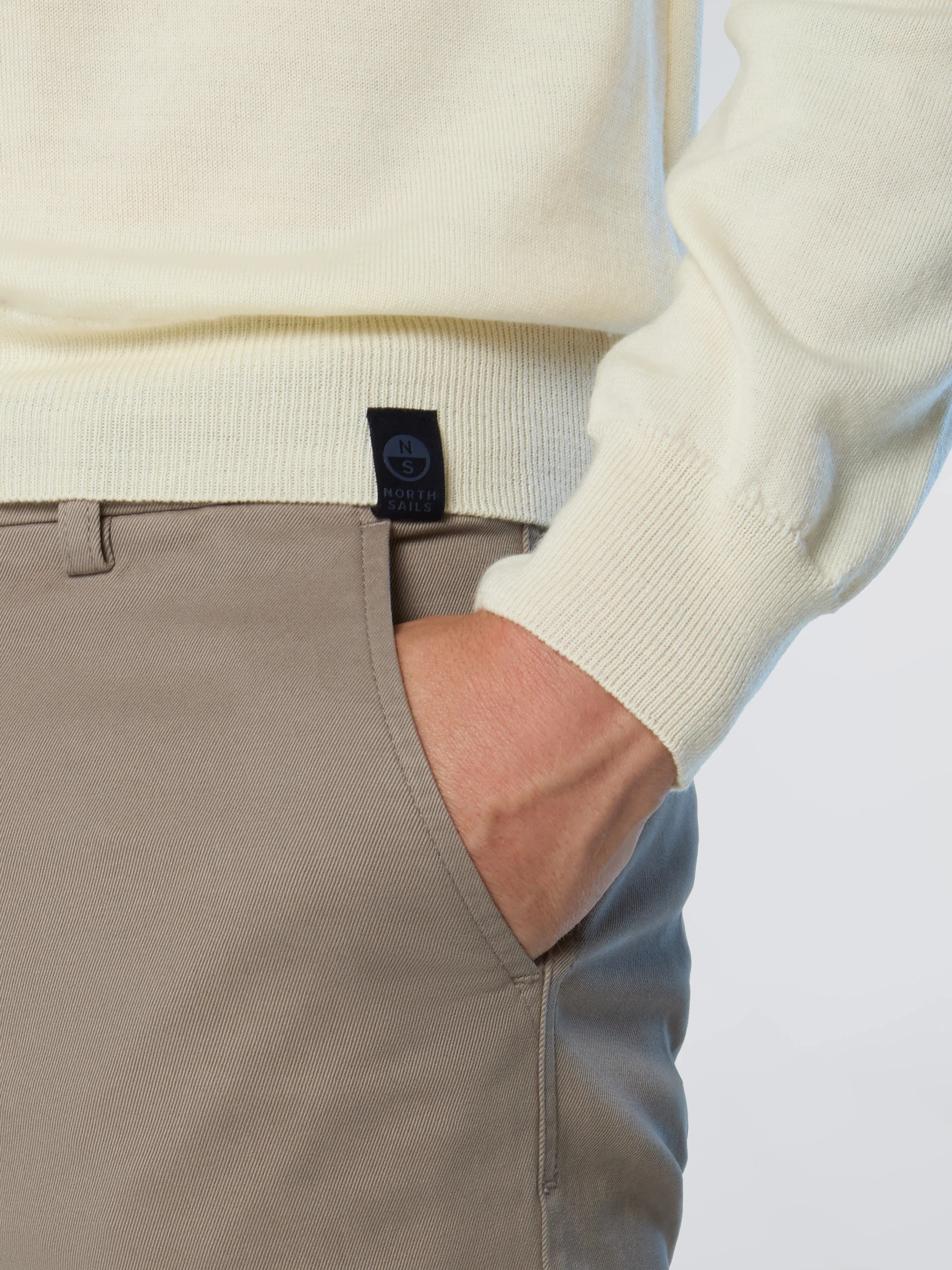 Merino wool crew-neck sweater - Image 6