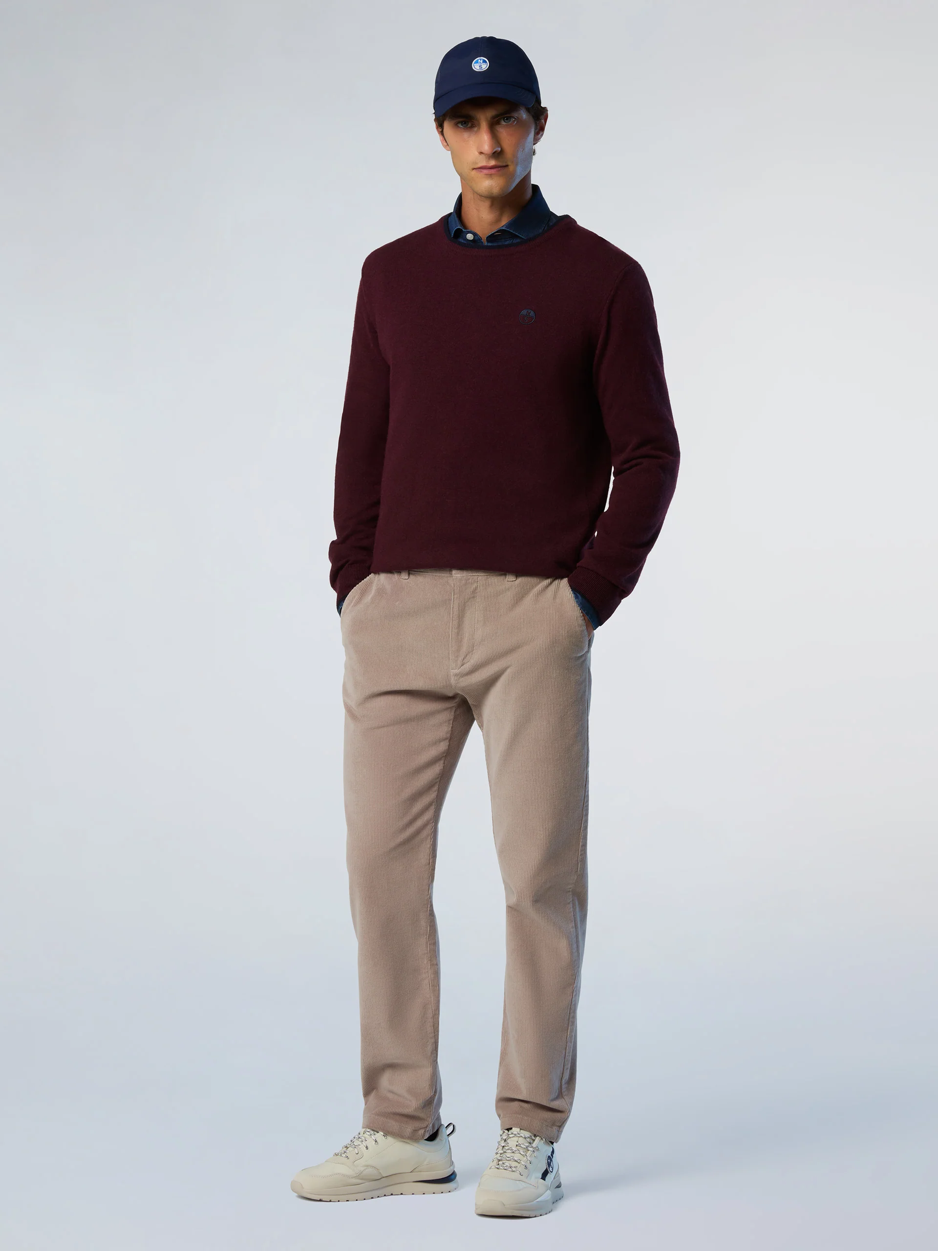 Crew-neck sweater with embroidered logo - Image 11