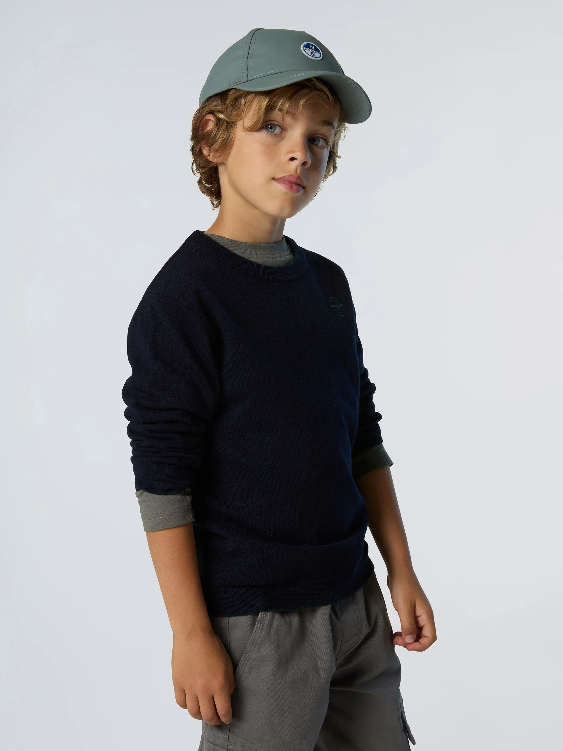 Sweater with embroidered logo - Image 14