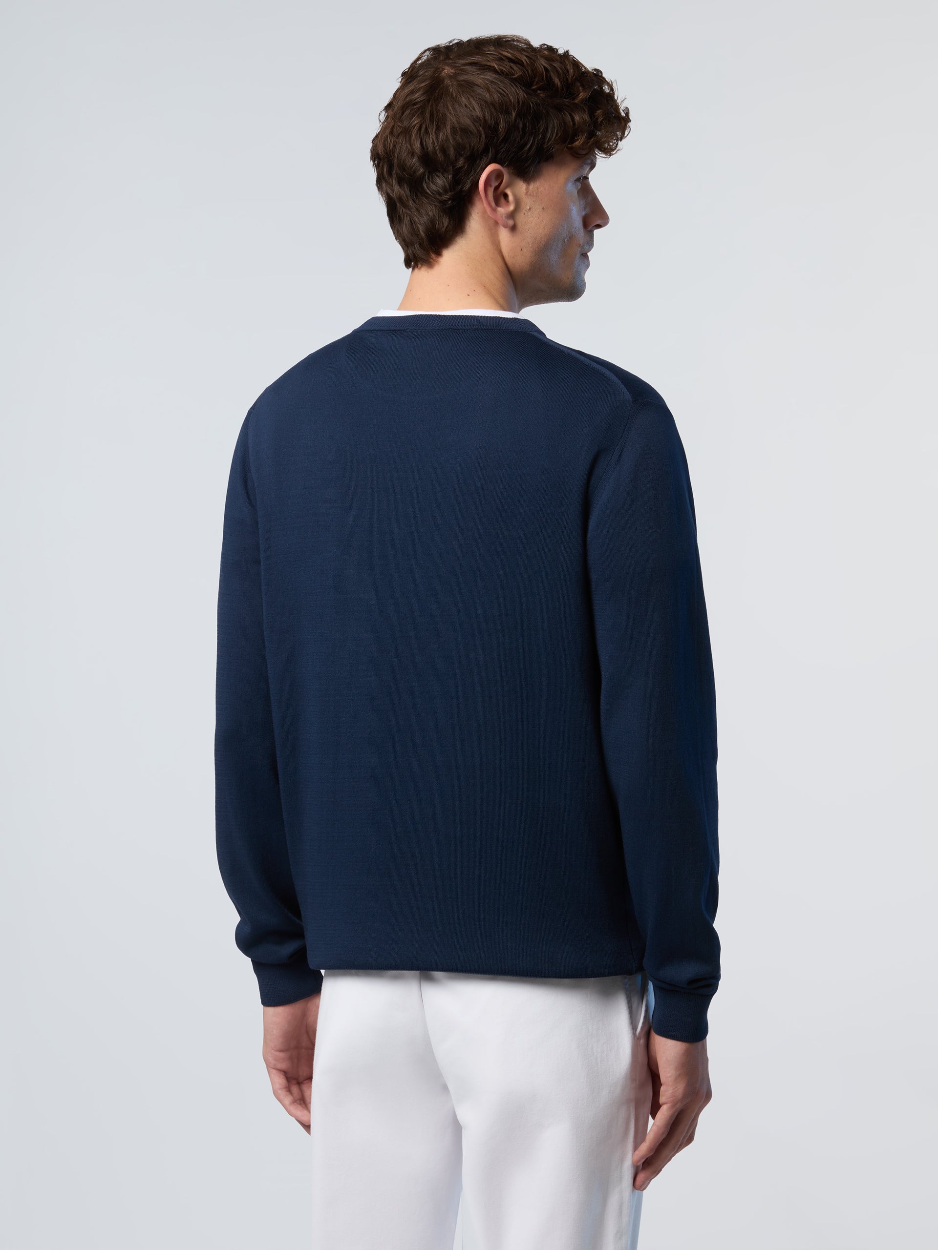 Crew-neck sweater with logo label - Image 10