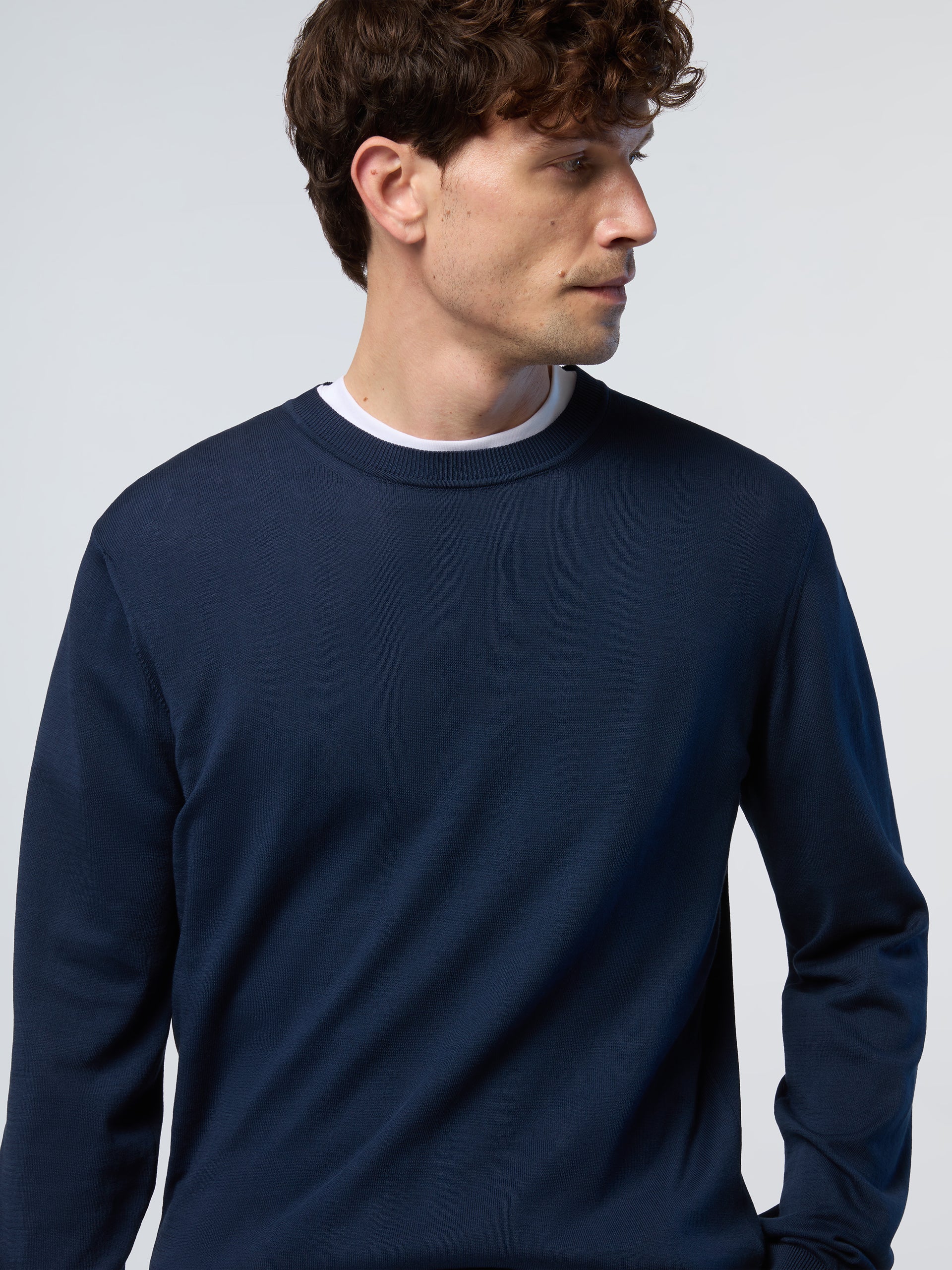 Crew-neck sweater with logo label - Image 8