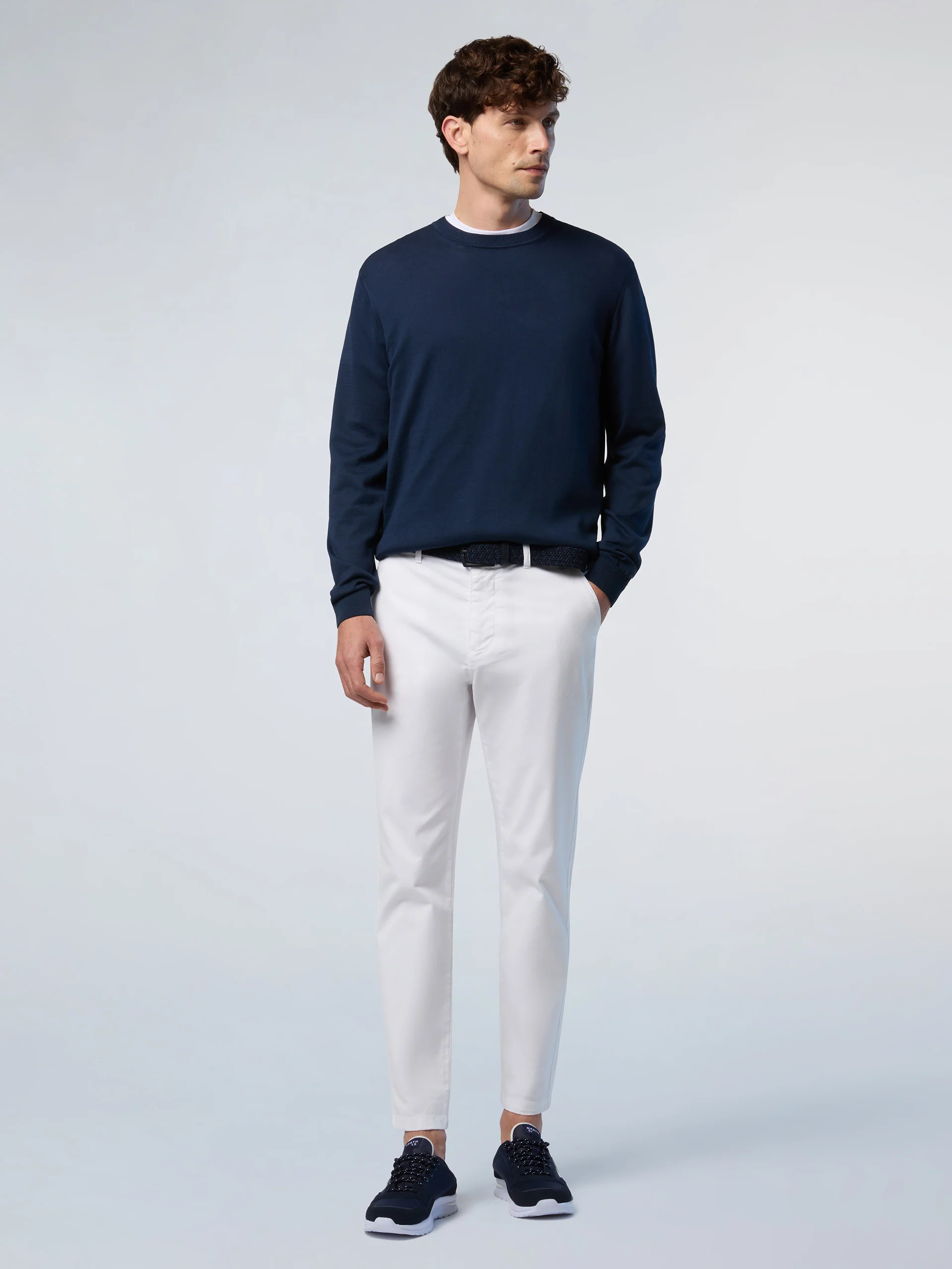 Crew-neck sweater with logo label - Image 23