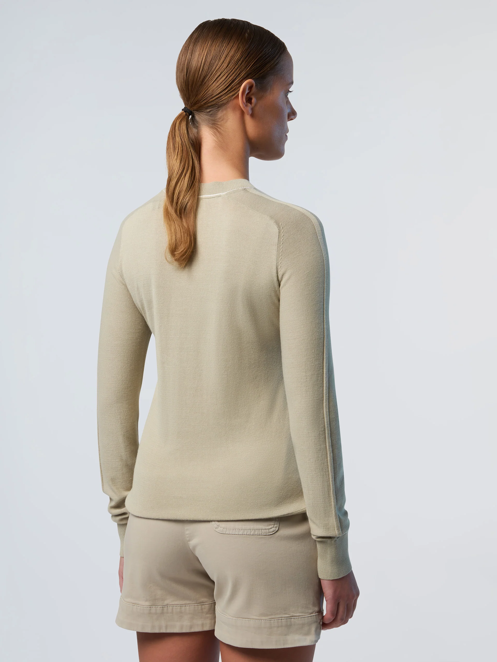 Crew-neck aloe vera sweater - Image 4