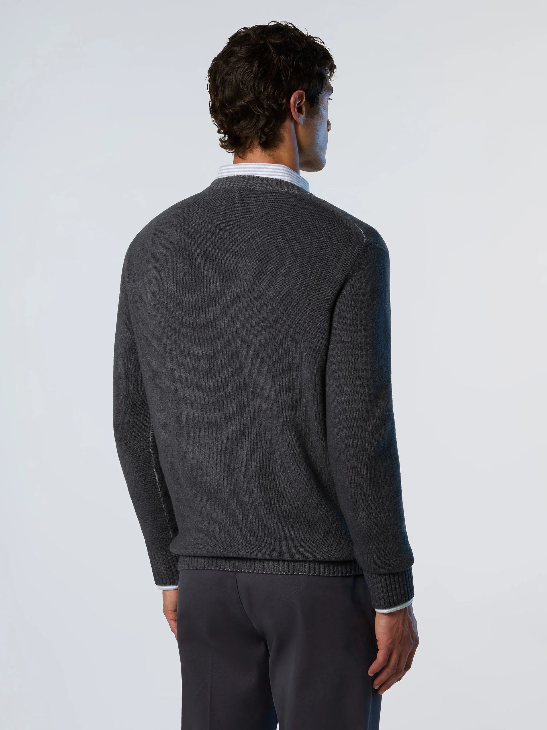 Faded crew-neck sweater - Image 10