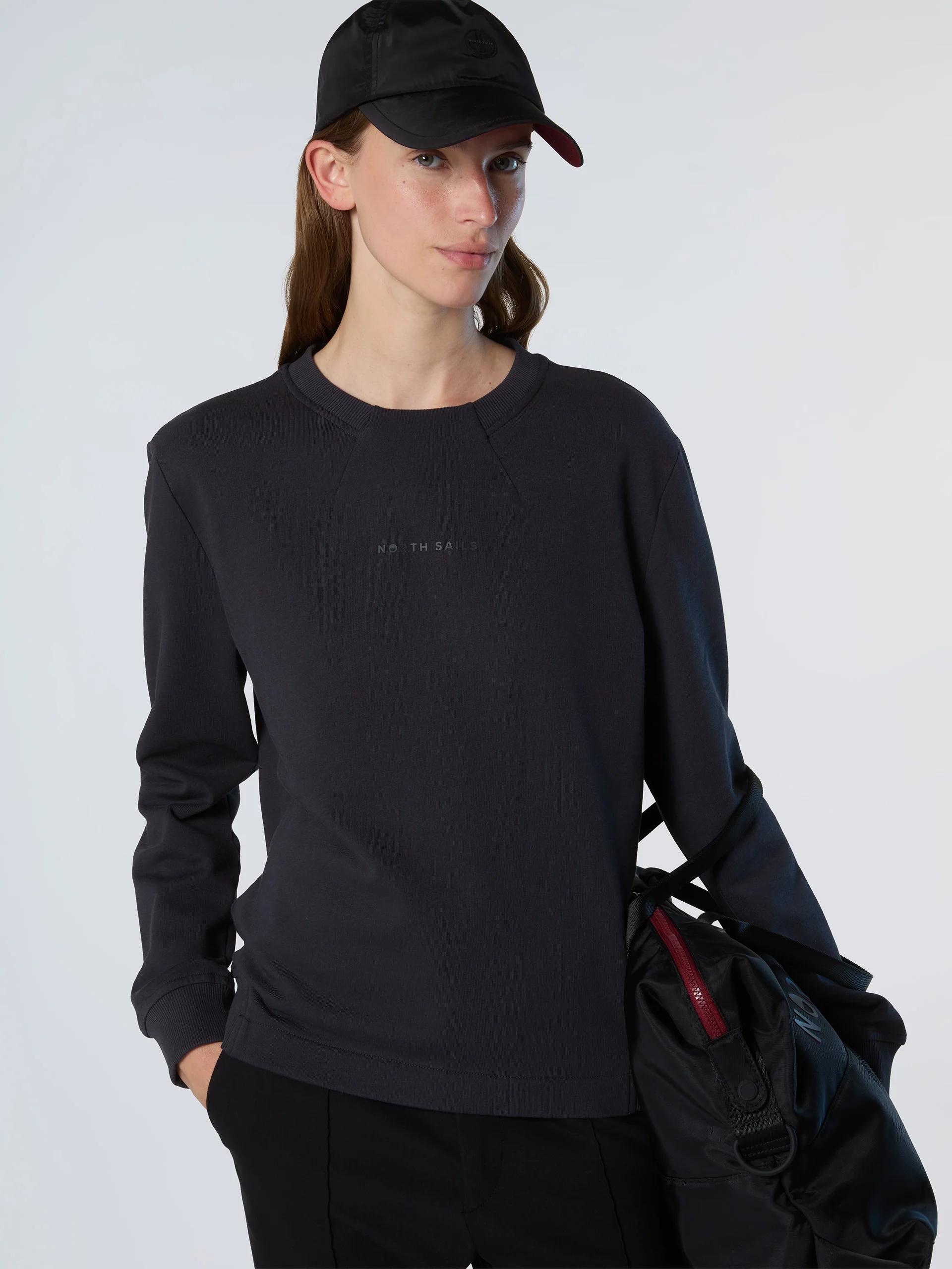Sweatshirt with tonal logo - Image 10