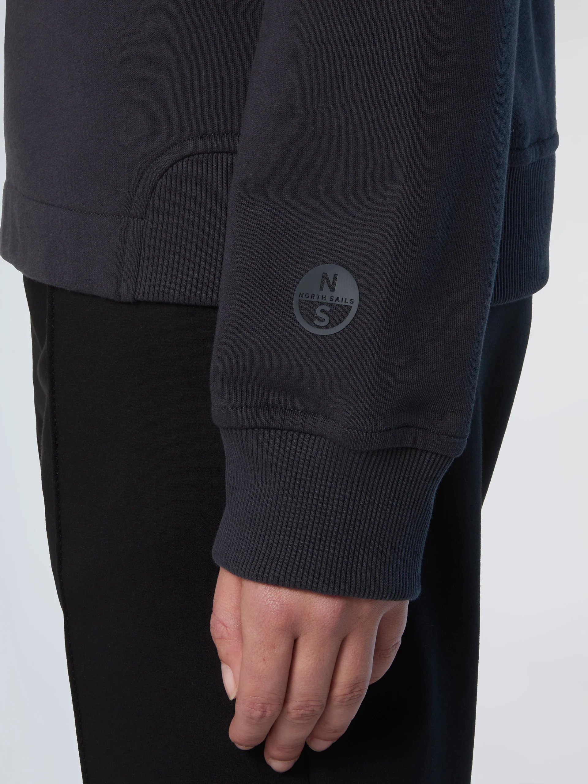 Sweatshirt with tonal logo - Image 15