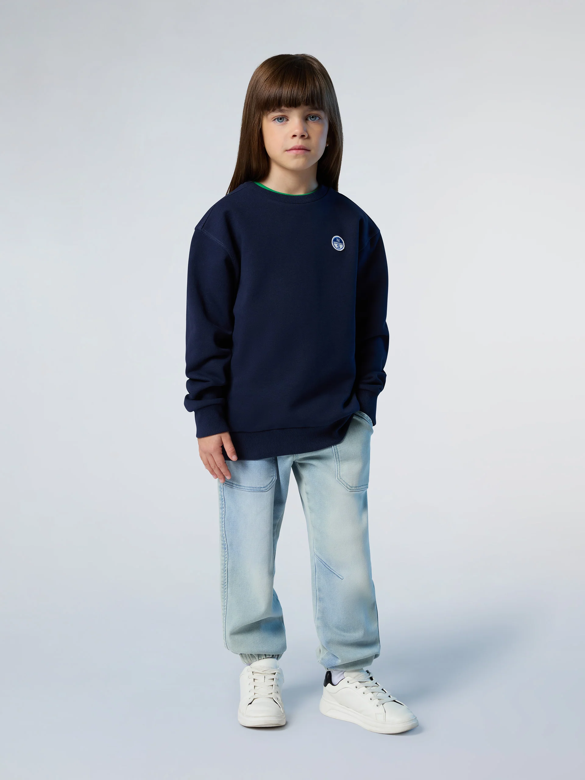 Sweatshirt with logo patch - Image 12