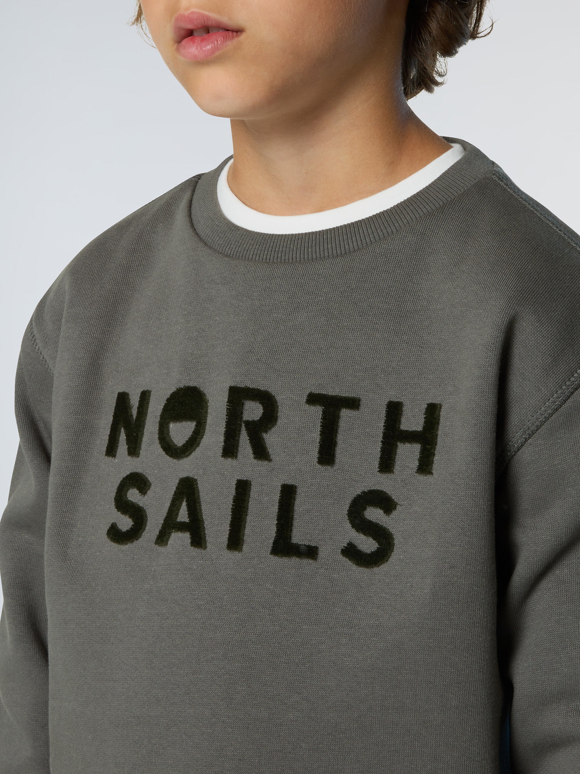 Sweatshirt with maxi logo - Image 30