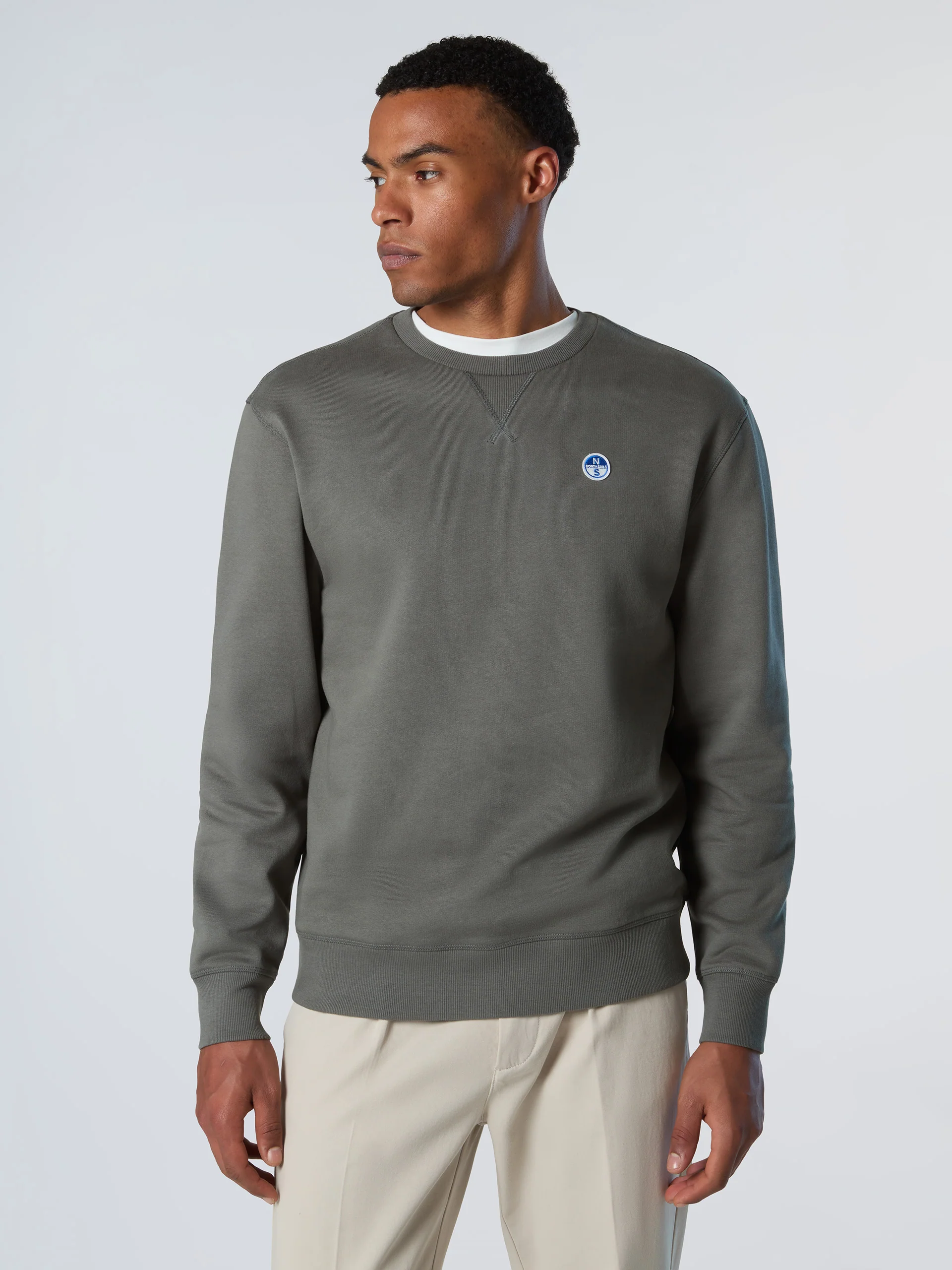 Sweatshirt with North Sails patch - Image 25