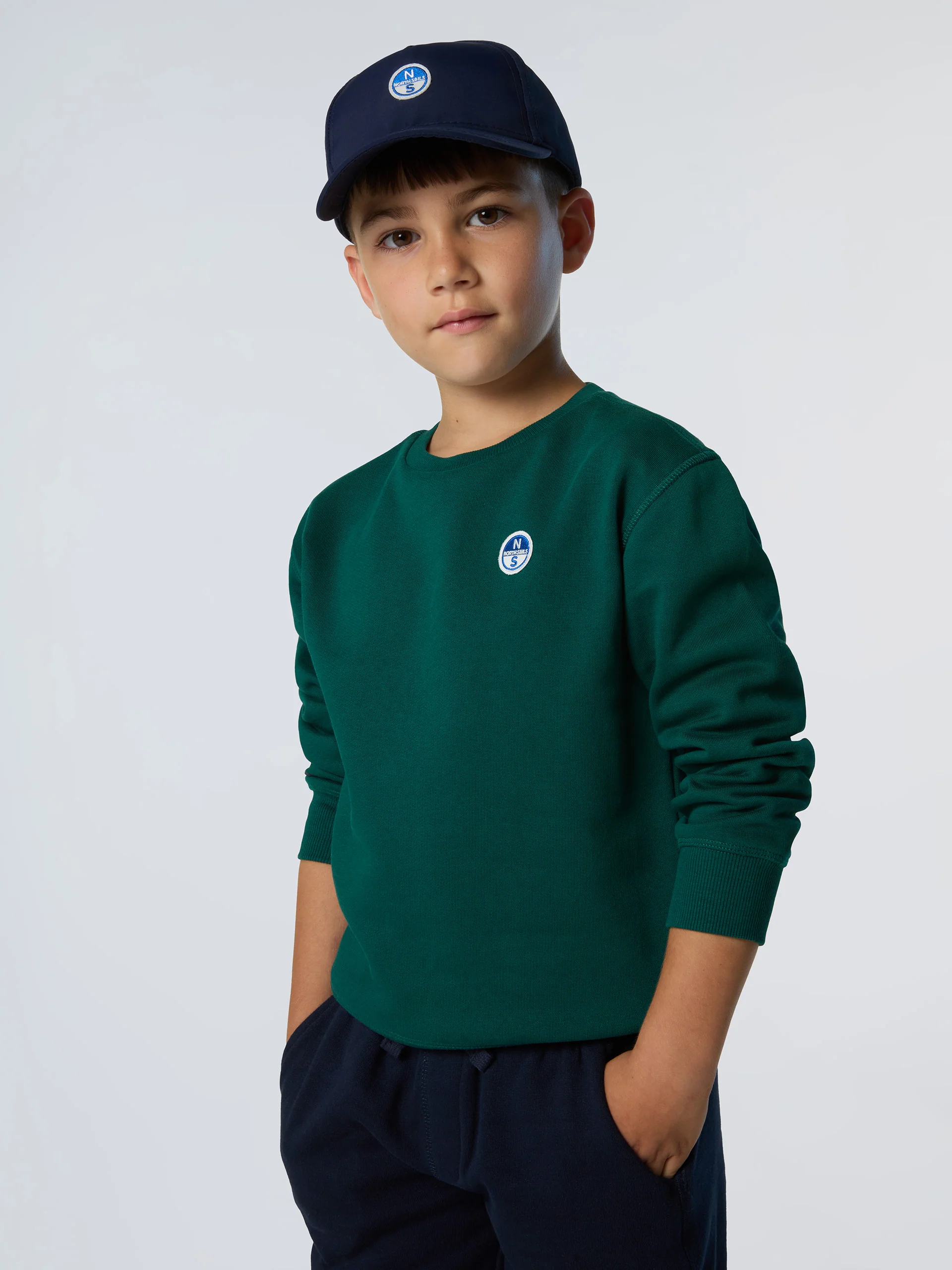 Sweatshirt with logo patch - Image 9