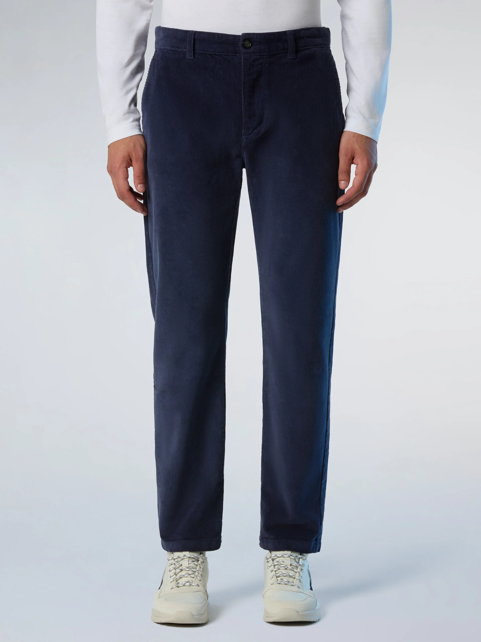 Defender corduroy chinos