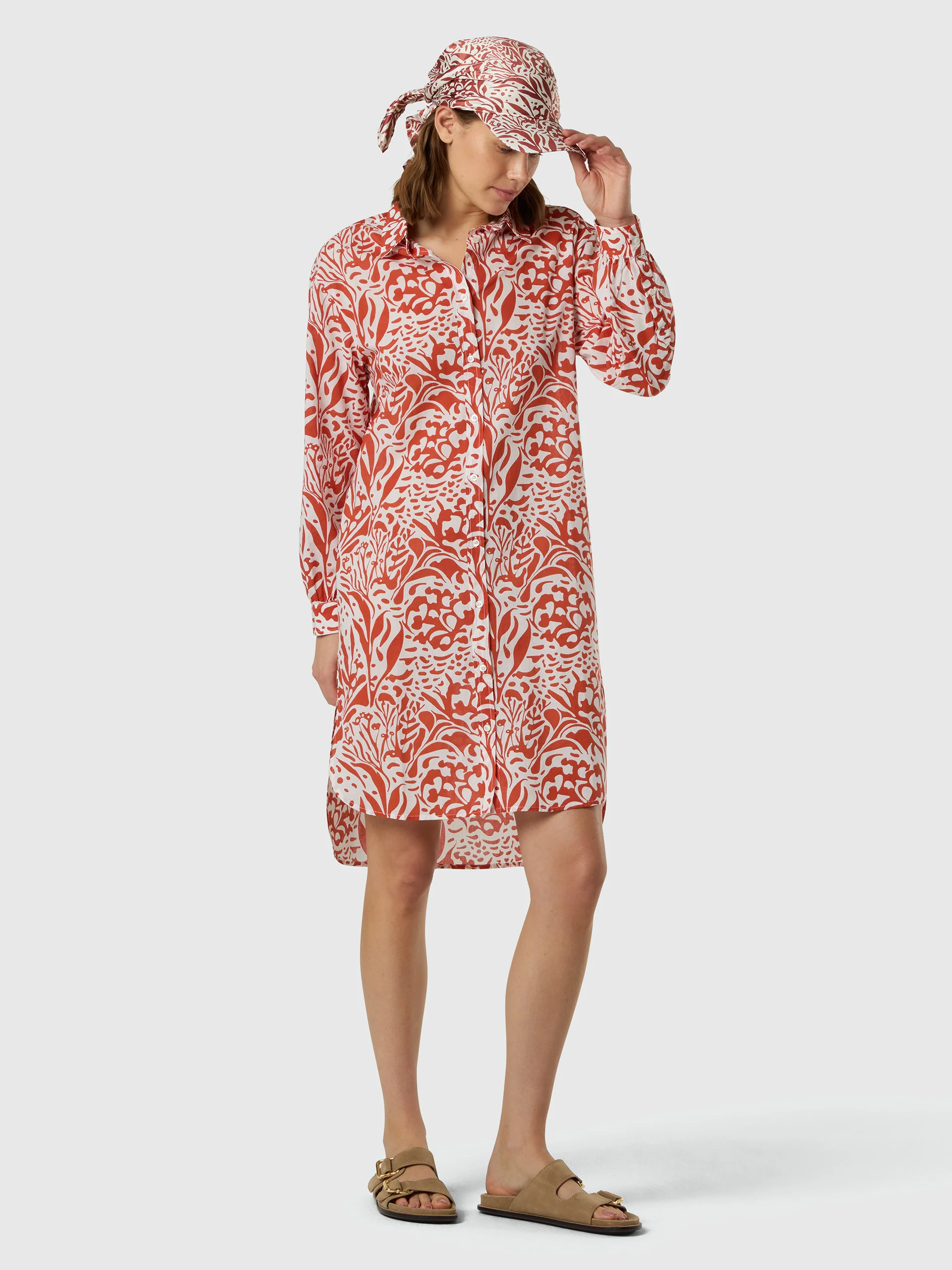 Muslin dress with coral print - Image 11