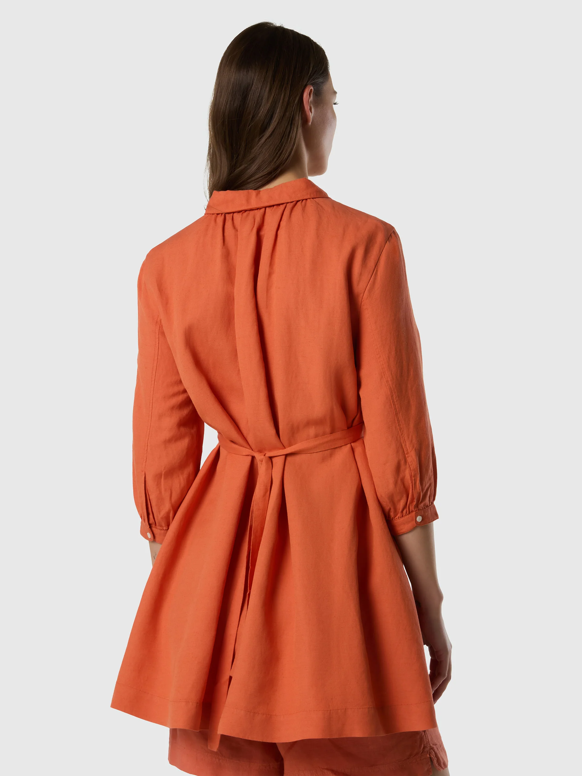 Short shirt dress with waist tie - Image 5