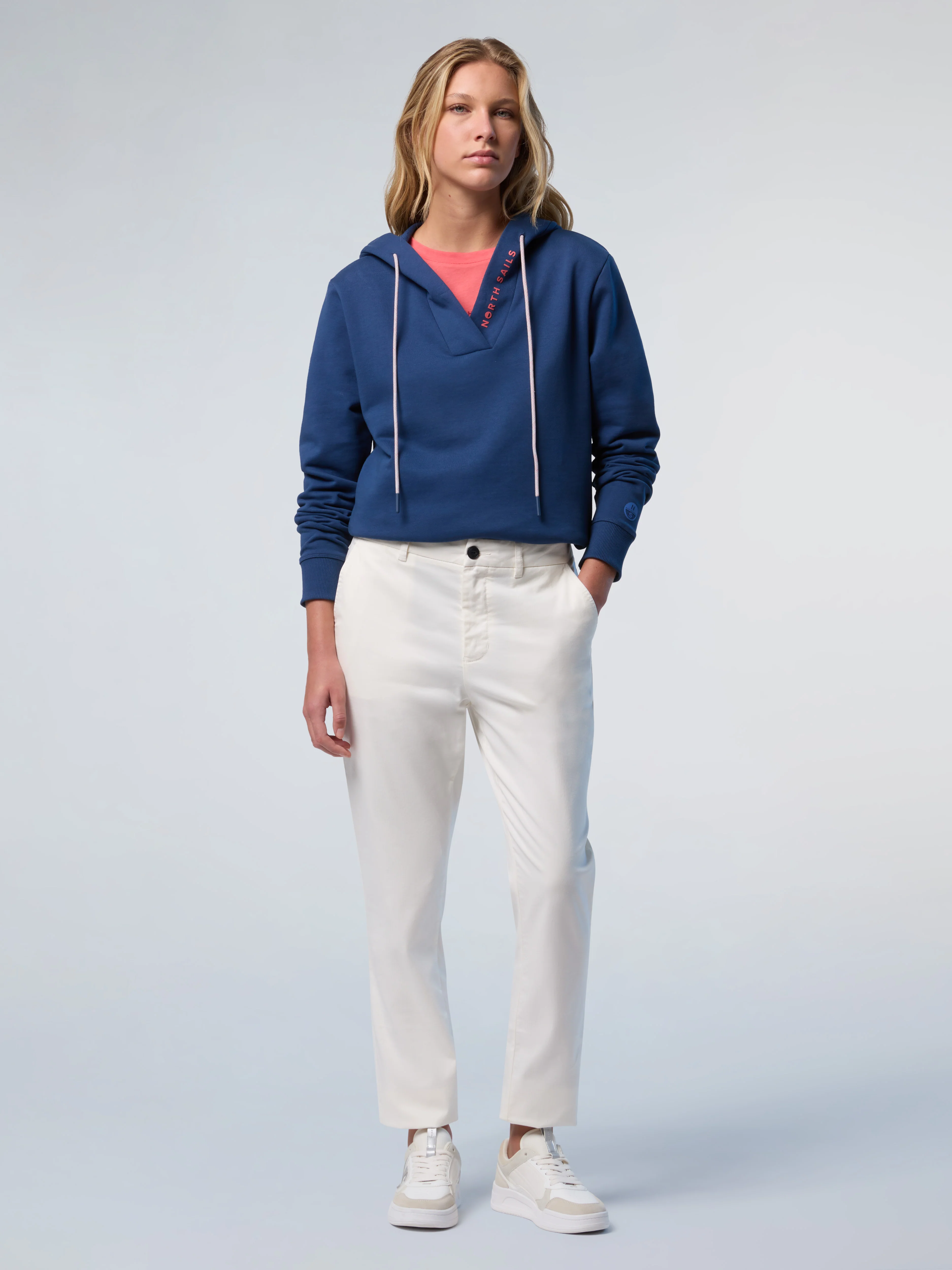 V-neck hoodie with North Sails print - Image 12