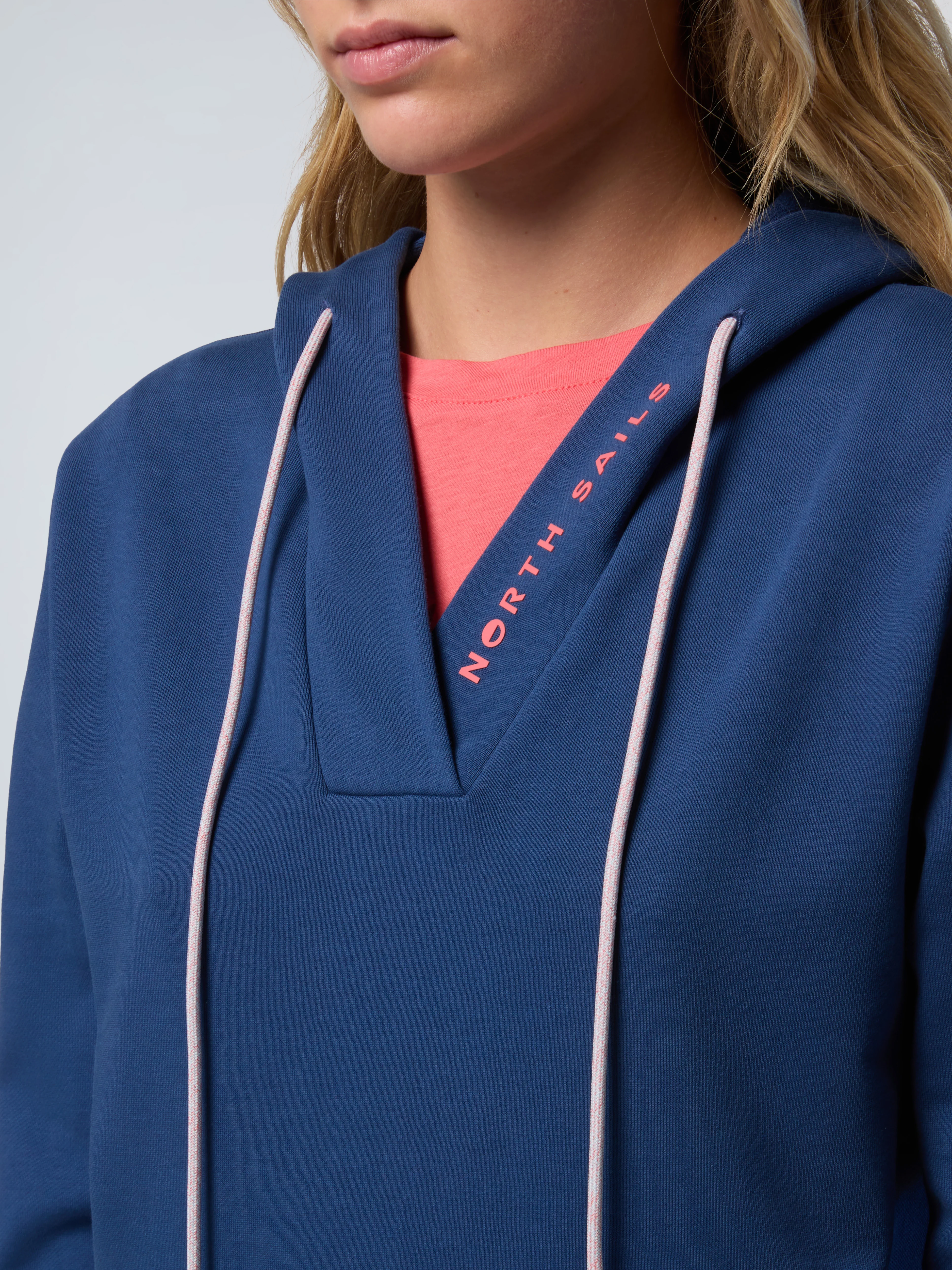 V-neck hoodie with North Sails print - Image 13