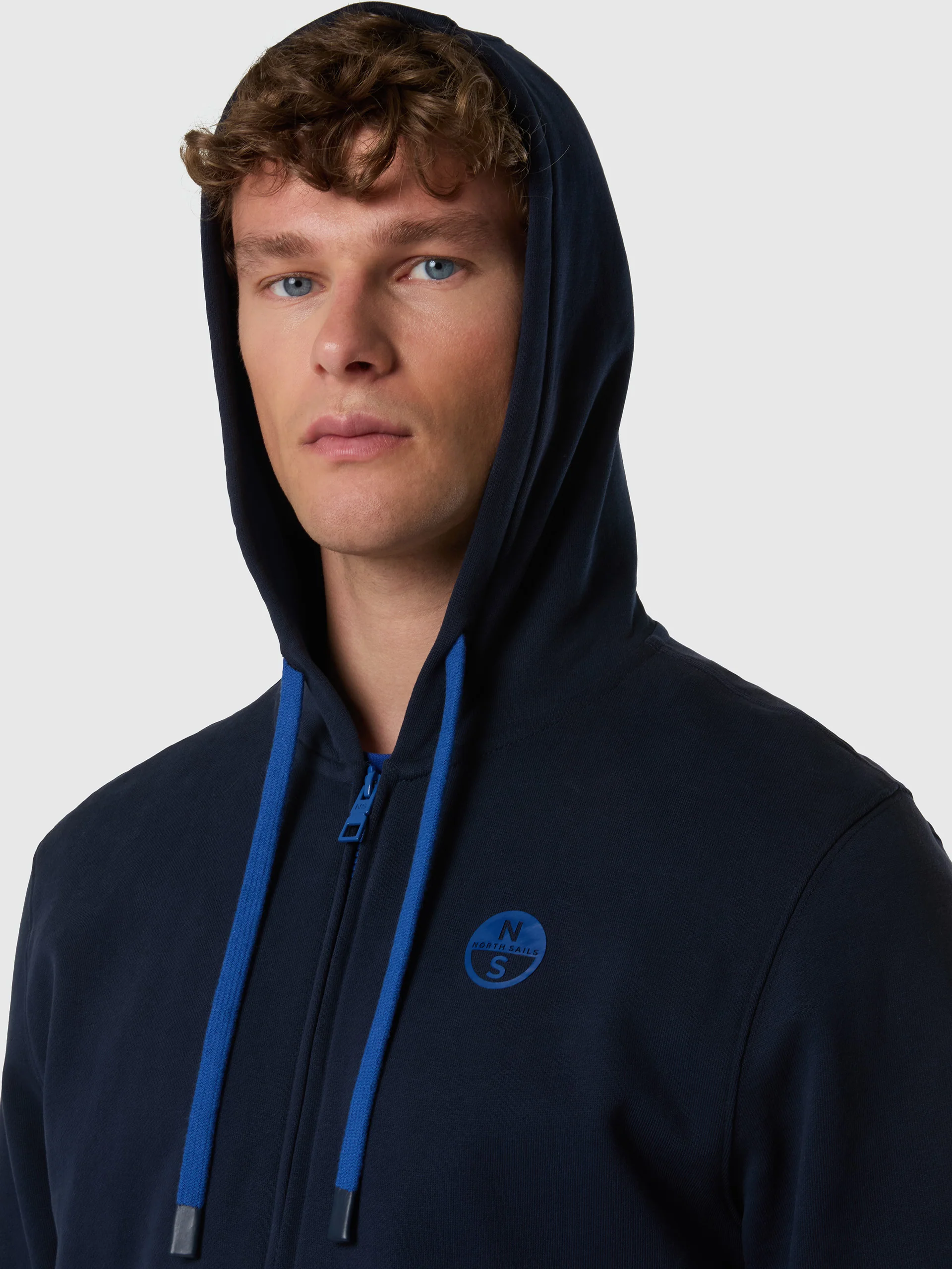 Full-zip hoodie with contrast logo - Image 24
