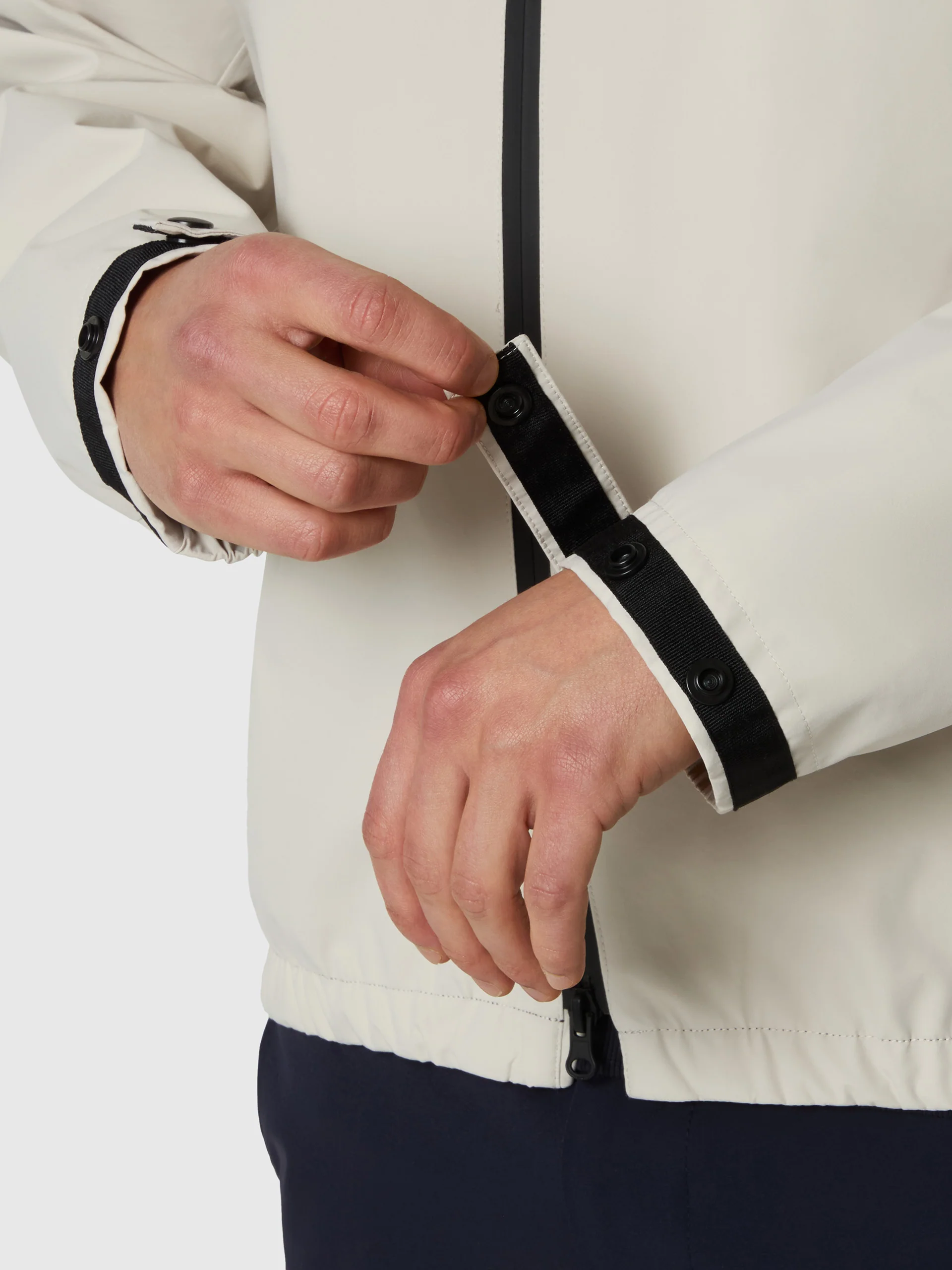 GUESS X NORTH SAILS JACKET - Image 4
