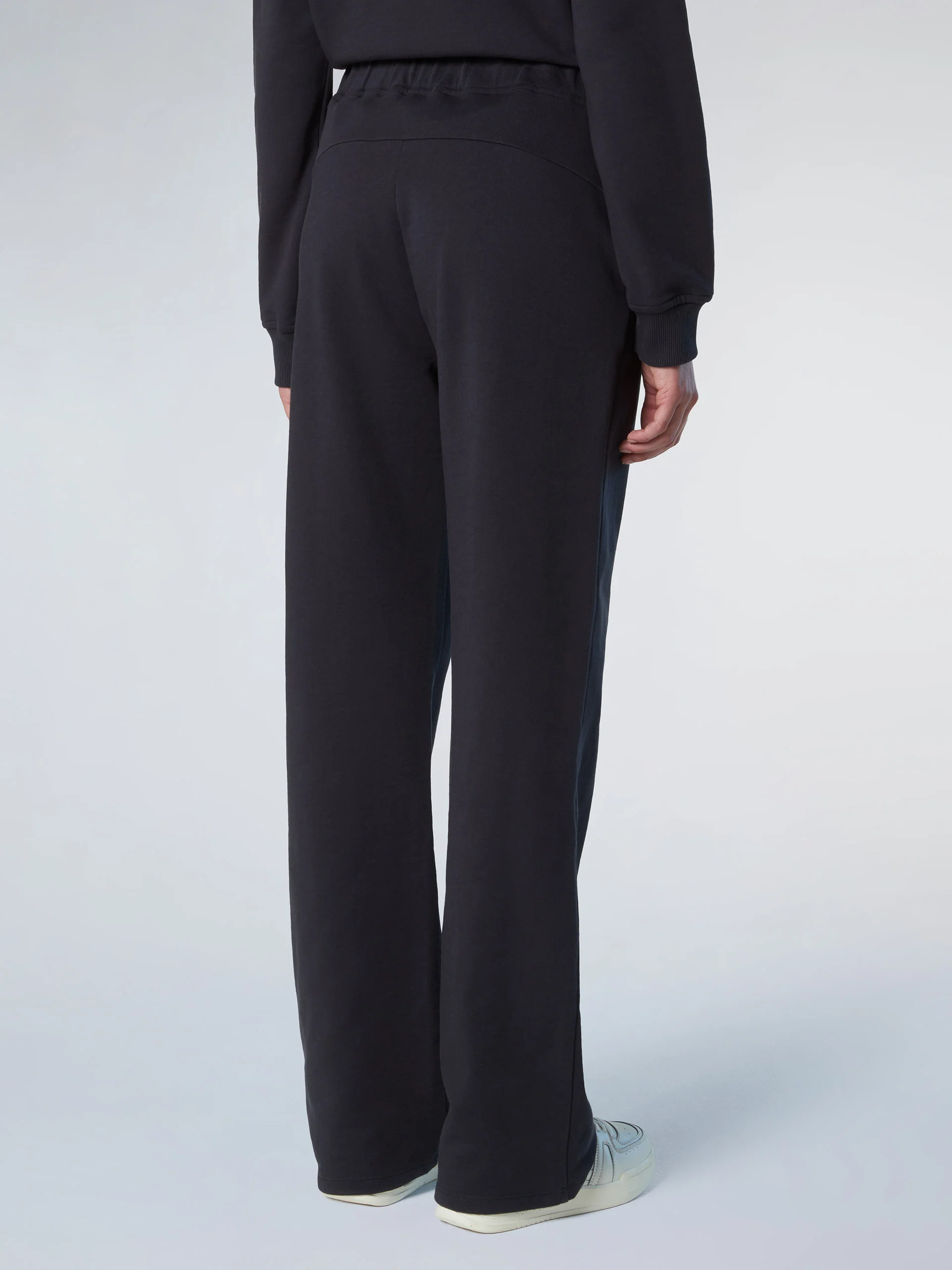 Sweatpants with back yoke - Image 10