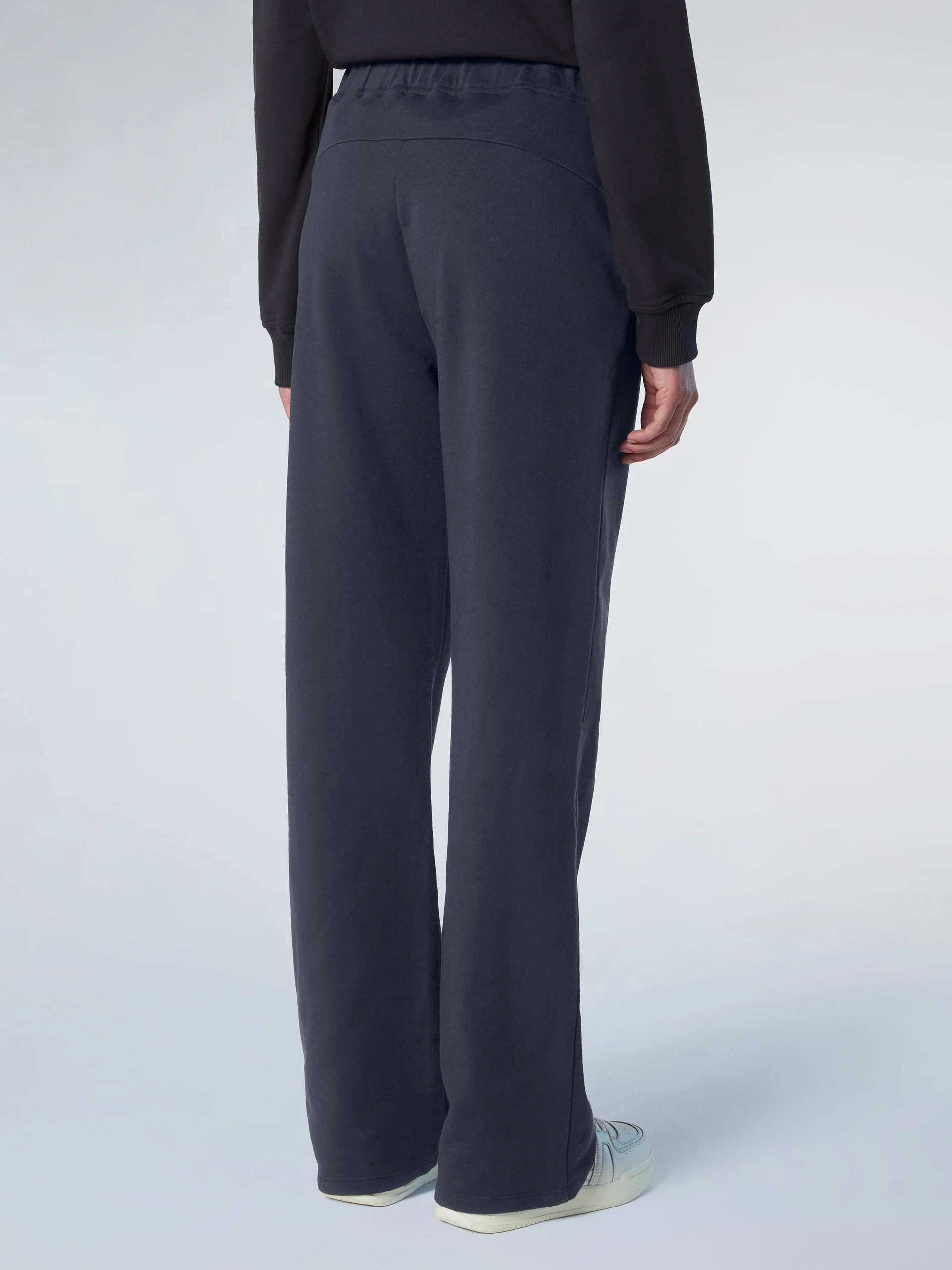 Sweatpants with back yoke - Image 16