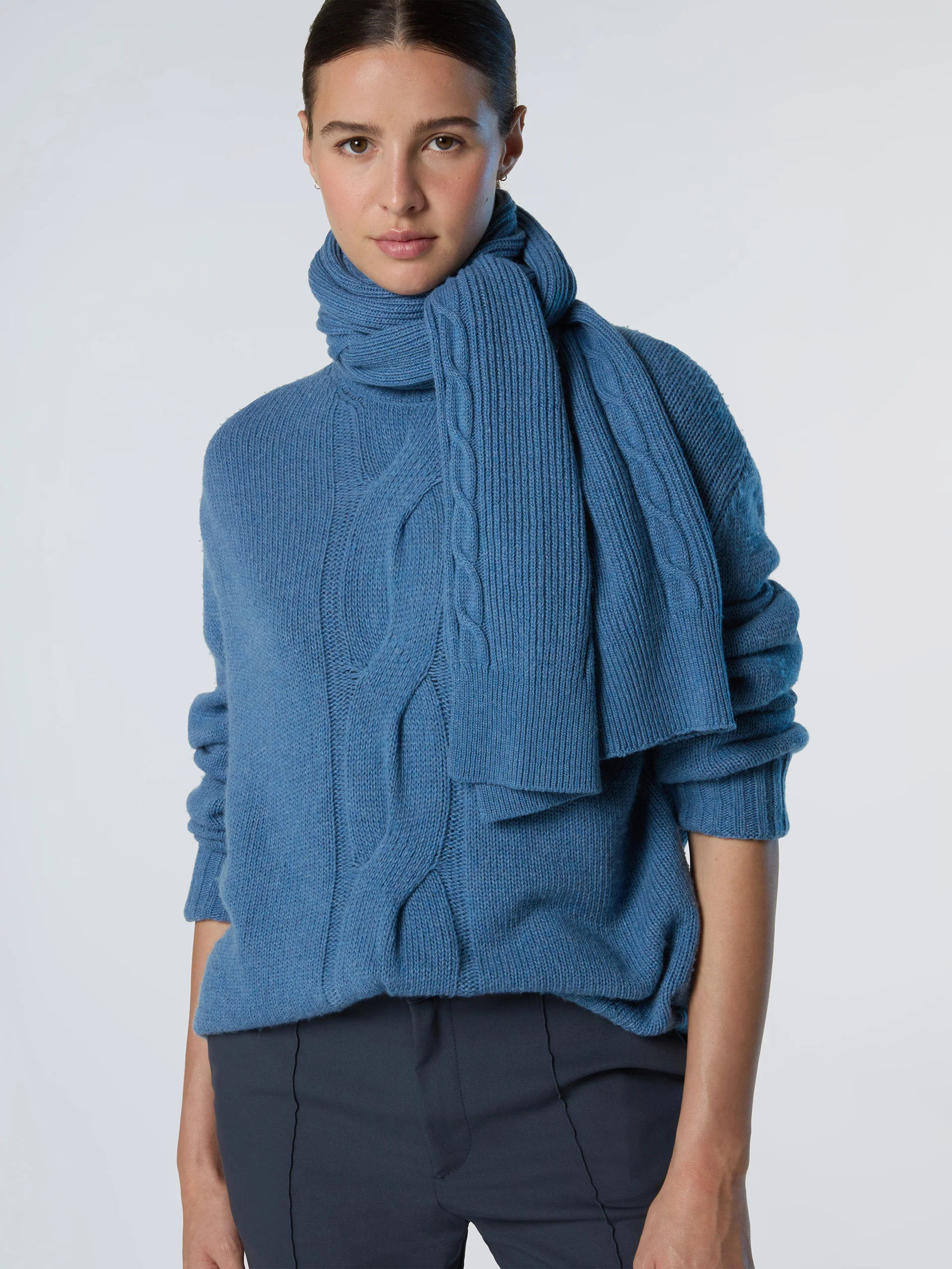 Mock-neck sweater with maxi cable - Image 12