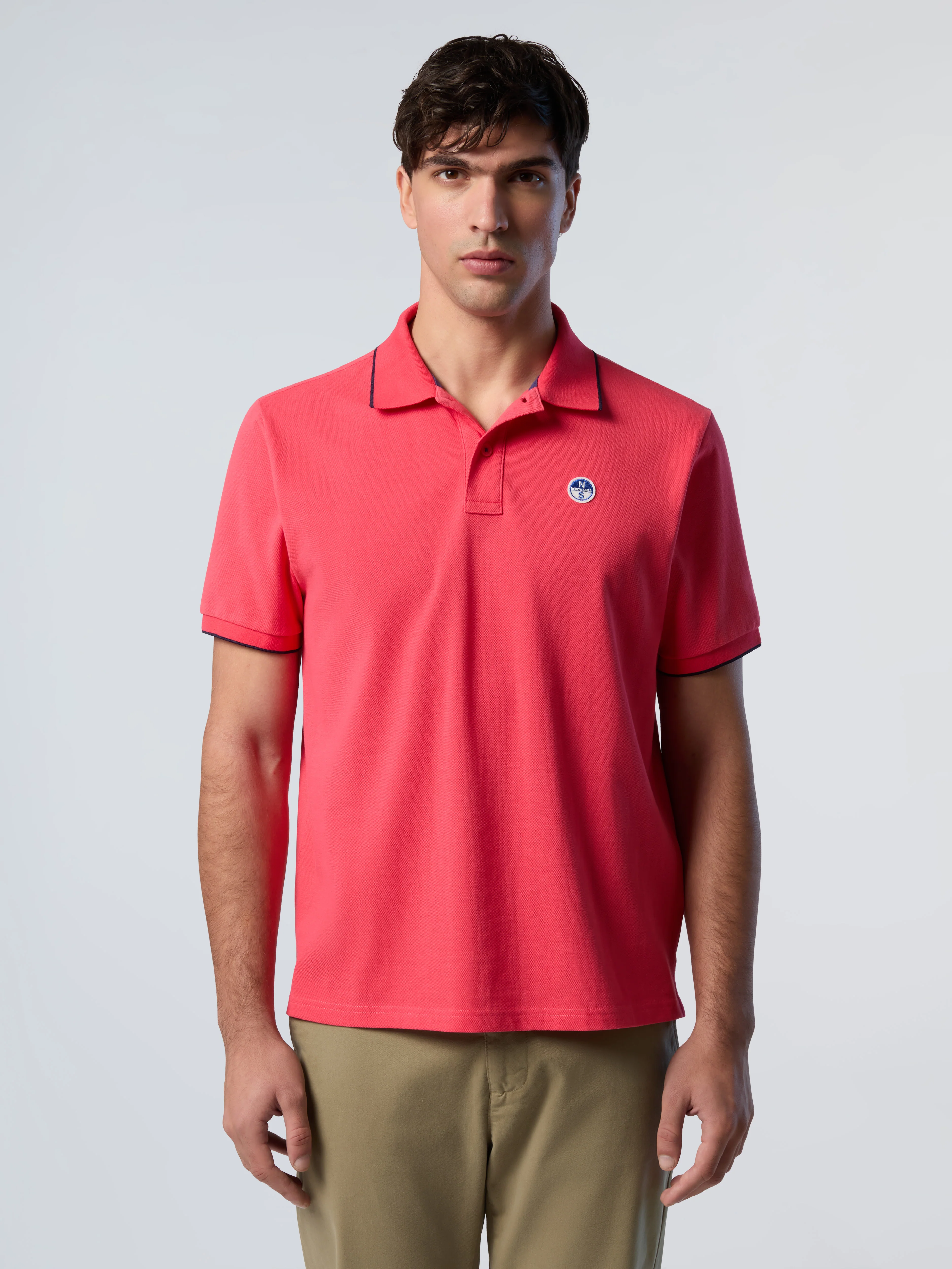 Polo shirt with contrast trims