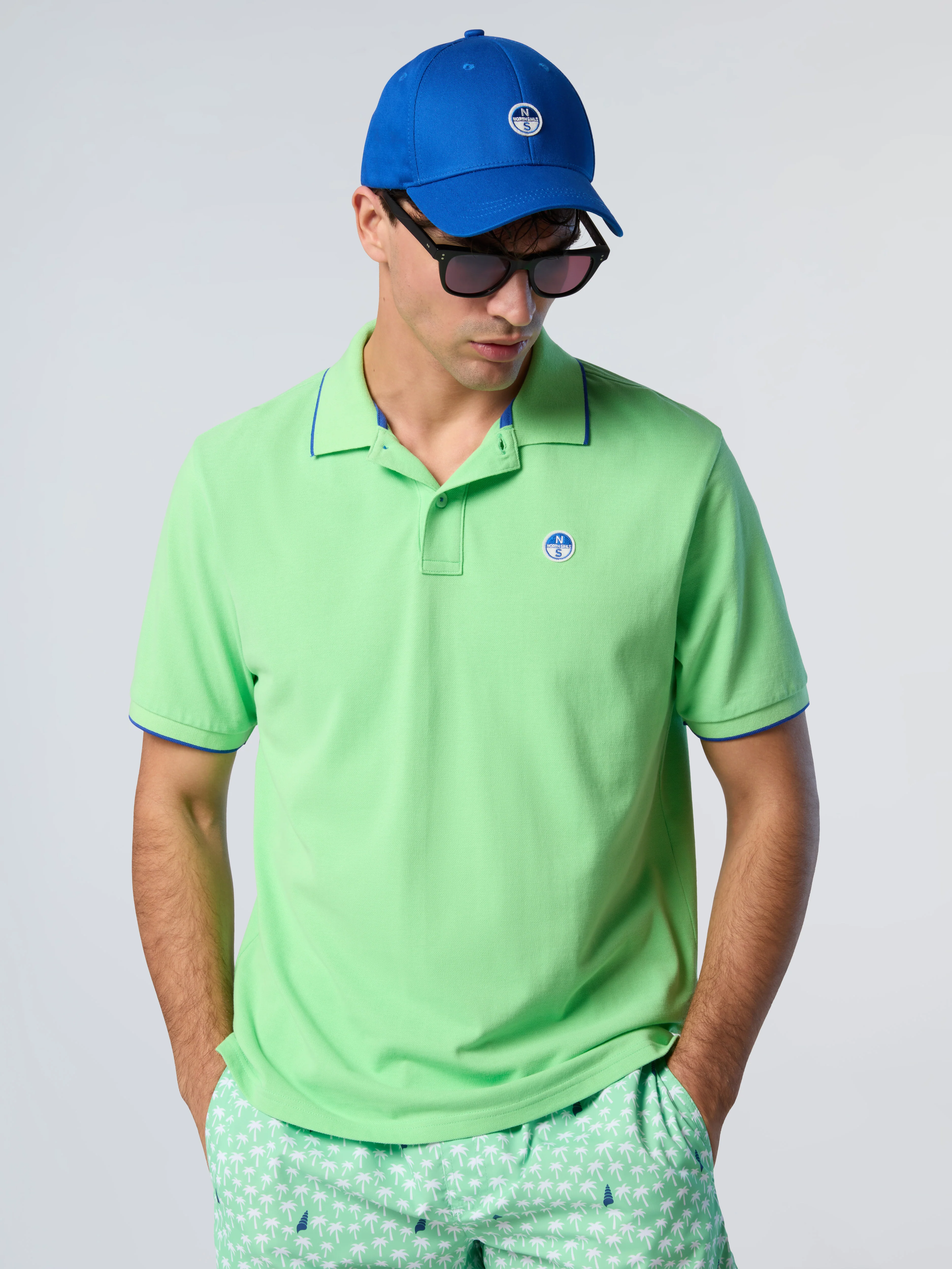 Polo shirt with contrast trims - Image 15