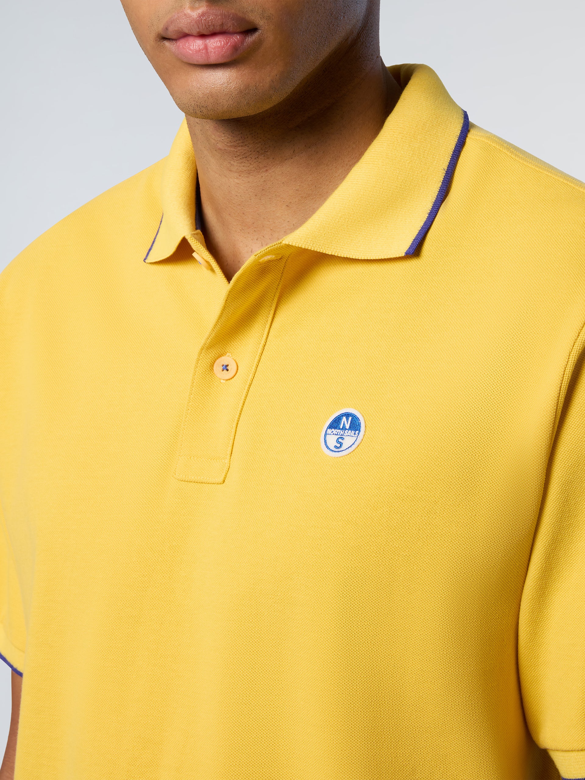 Polo shirt with contrast trims - Image 26