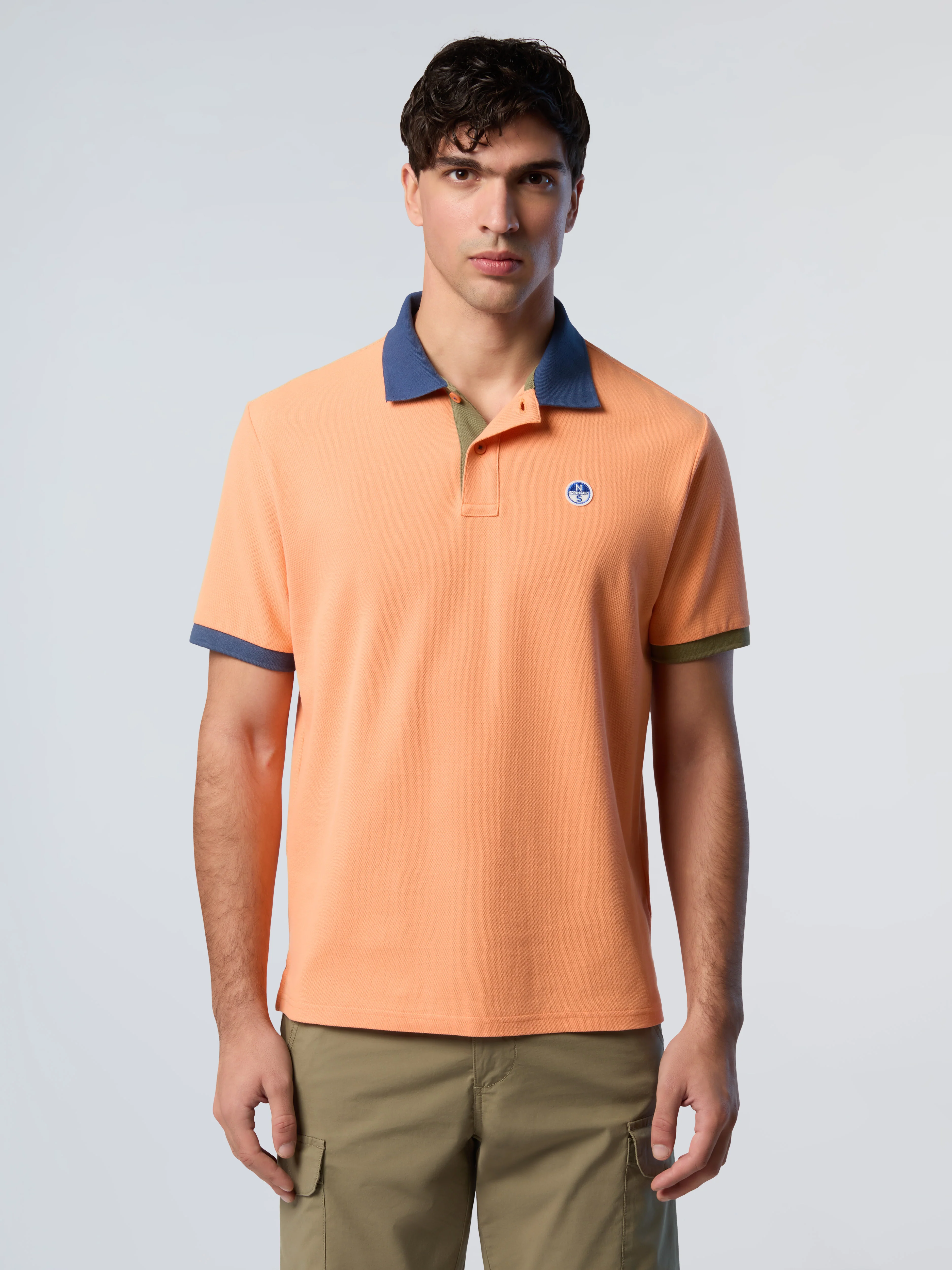 Polo shirt with contrast trims - Image 22