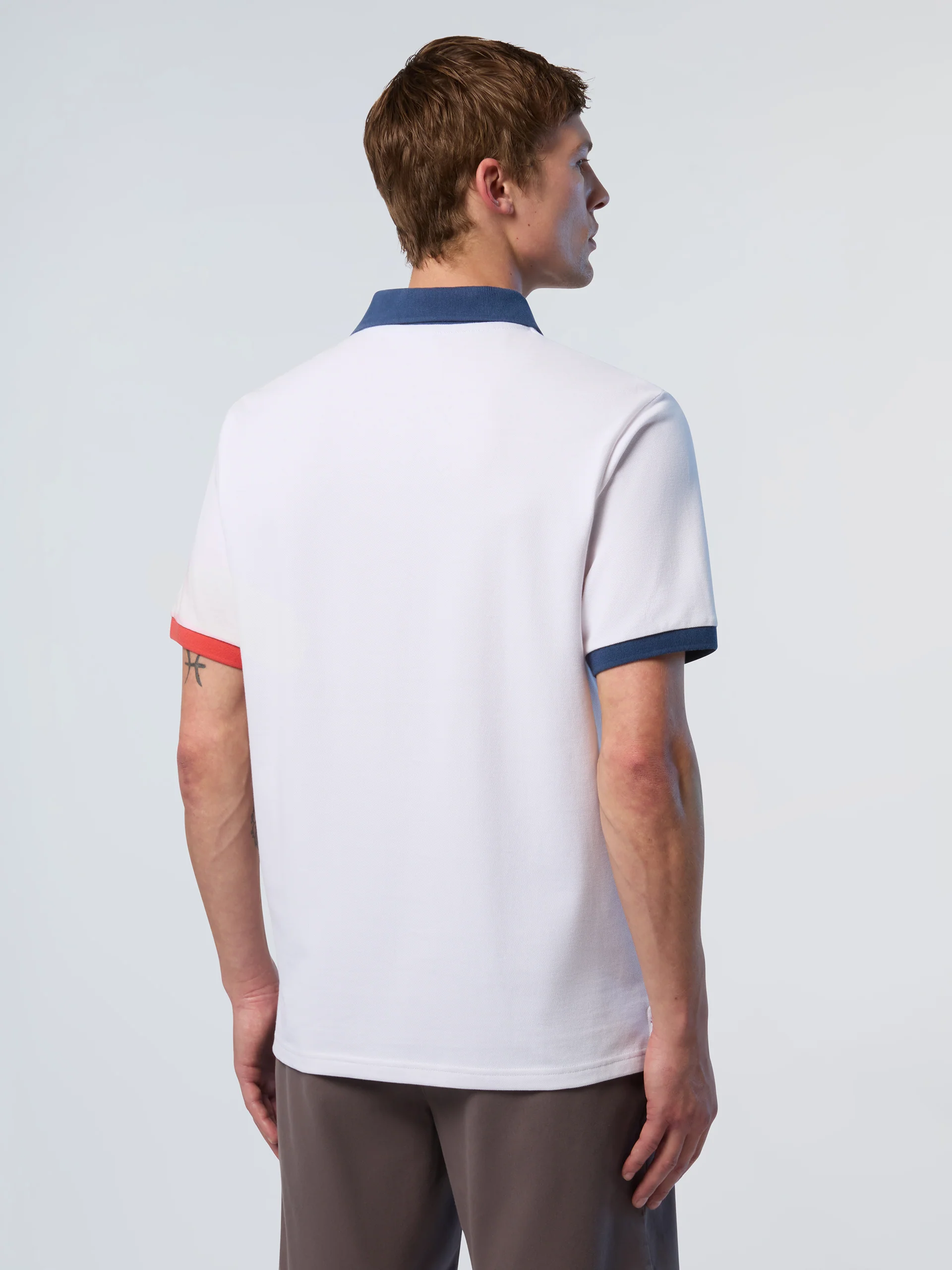 Polo shirt with contrast trims - Image 4