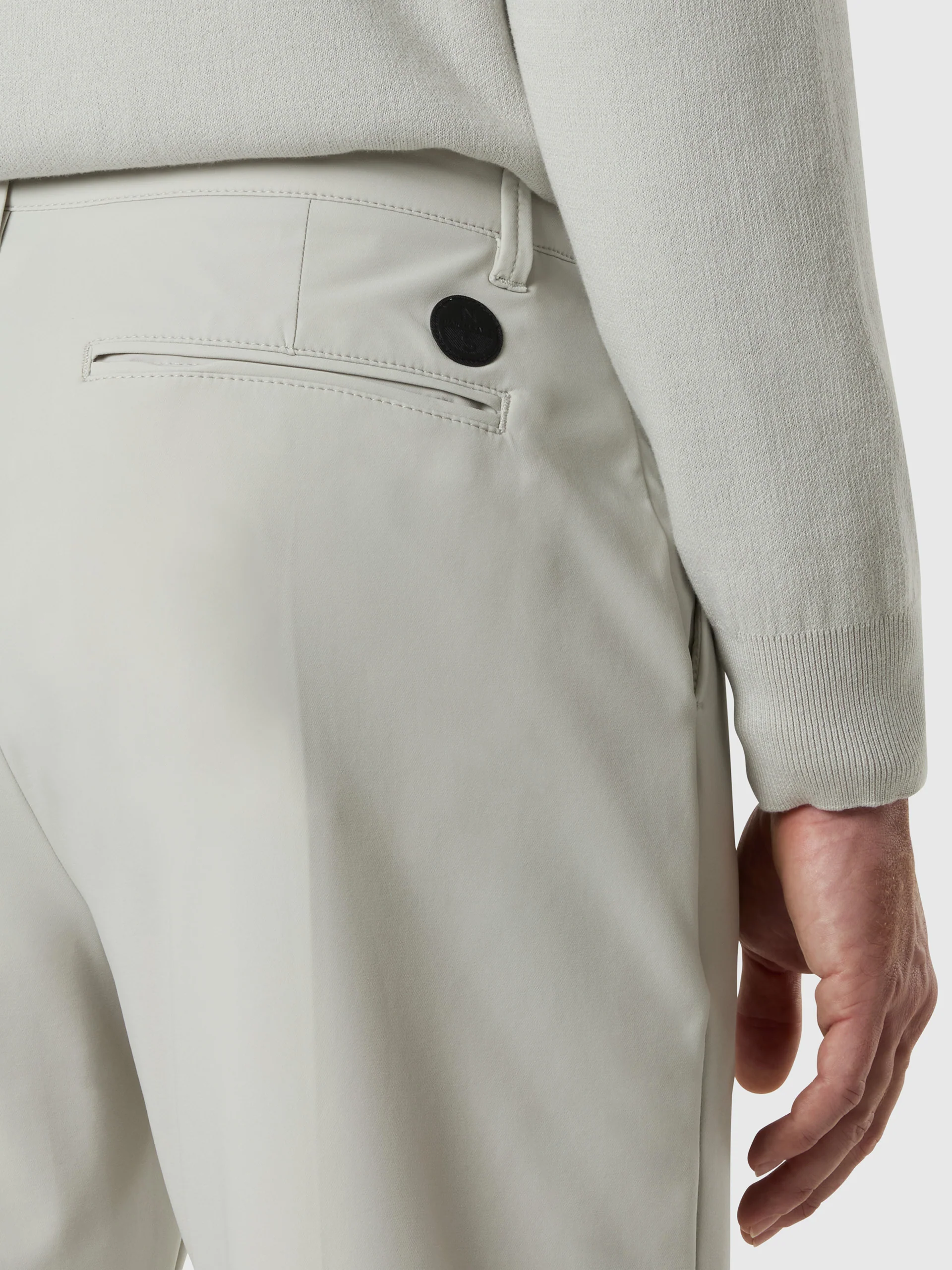 Comfort nylon pleated chinos - Image 9