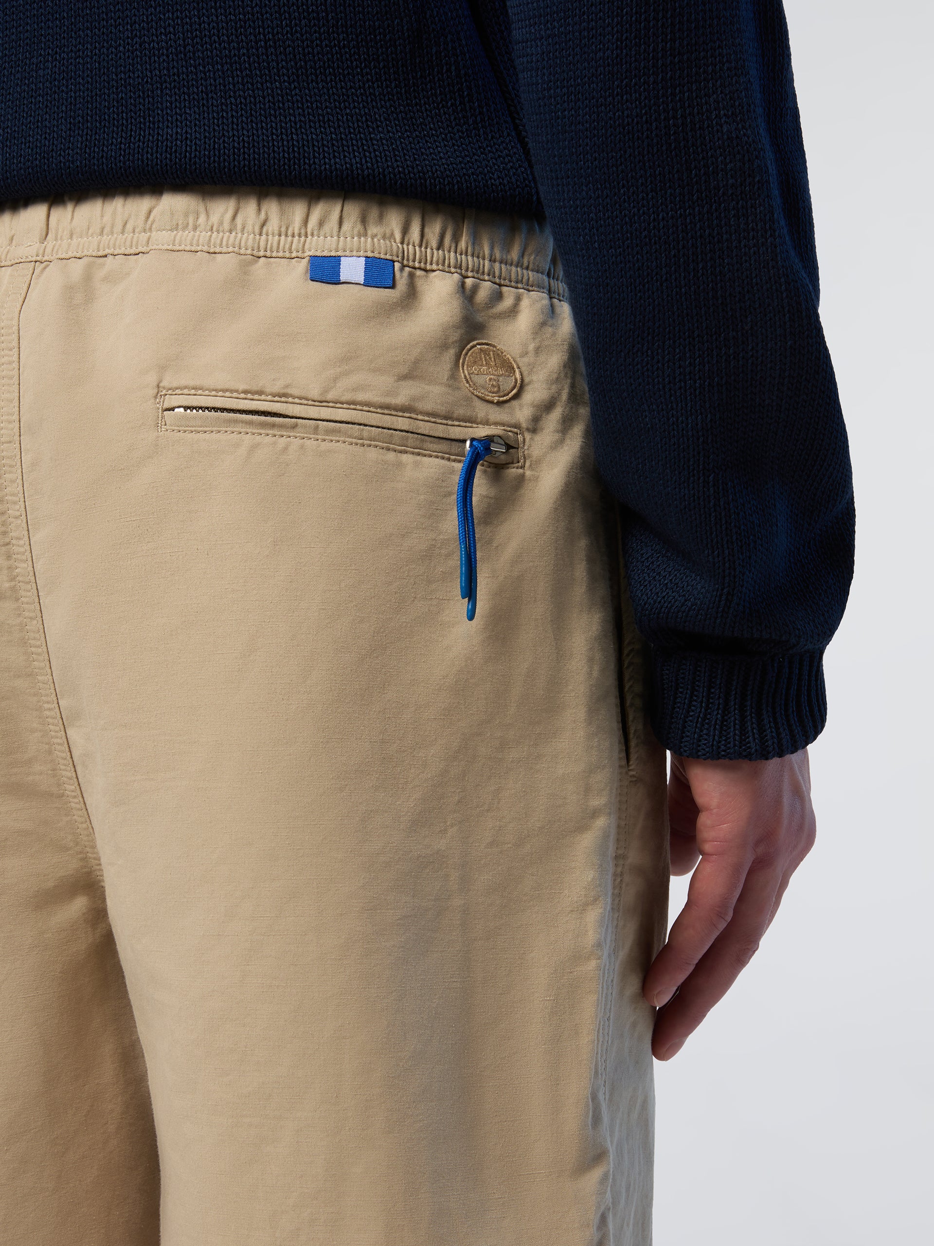 Resolute elasticated shorts - Image 5