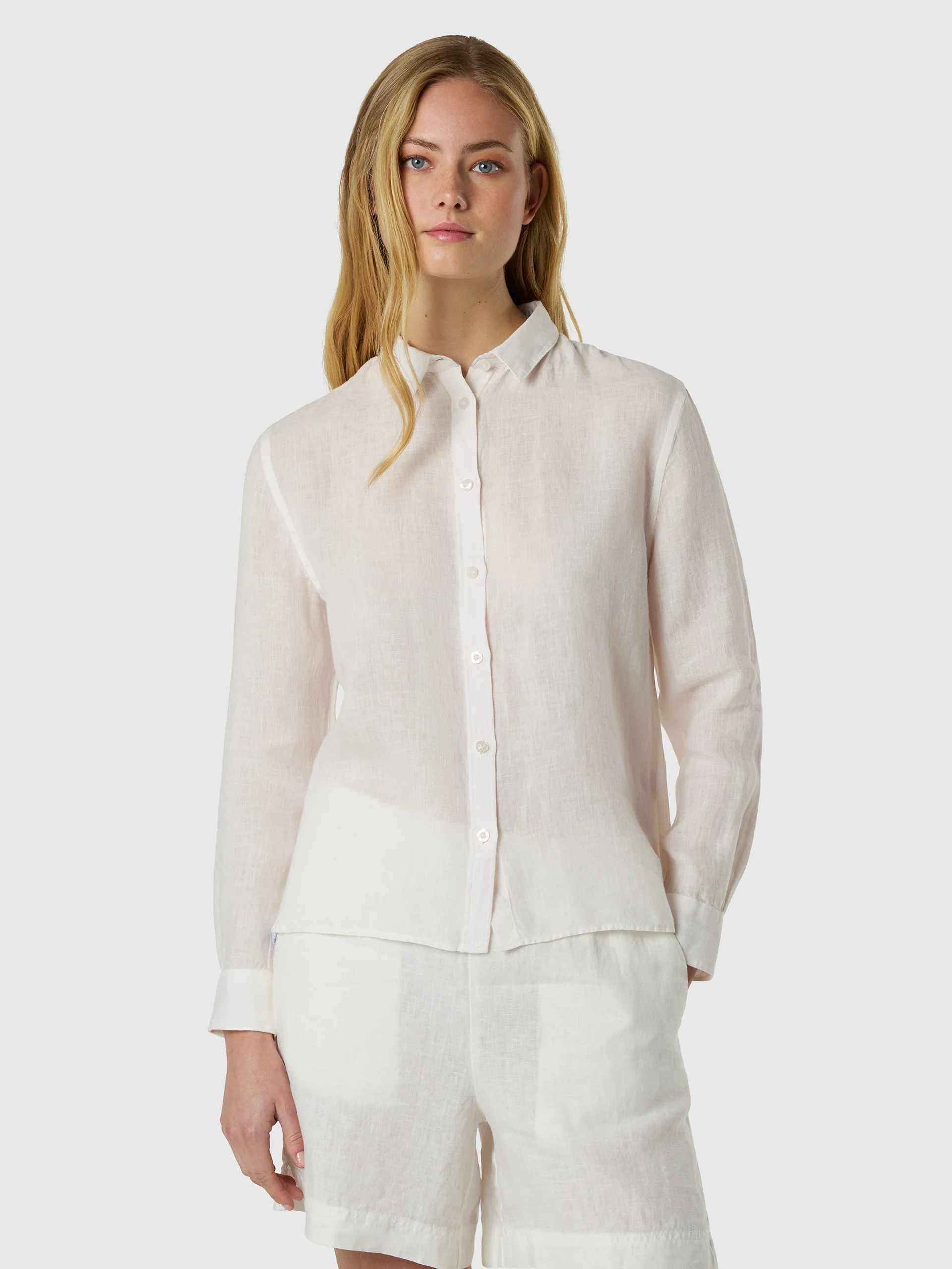 Linen shirt with embroidered logo