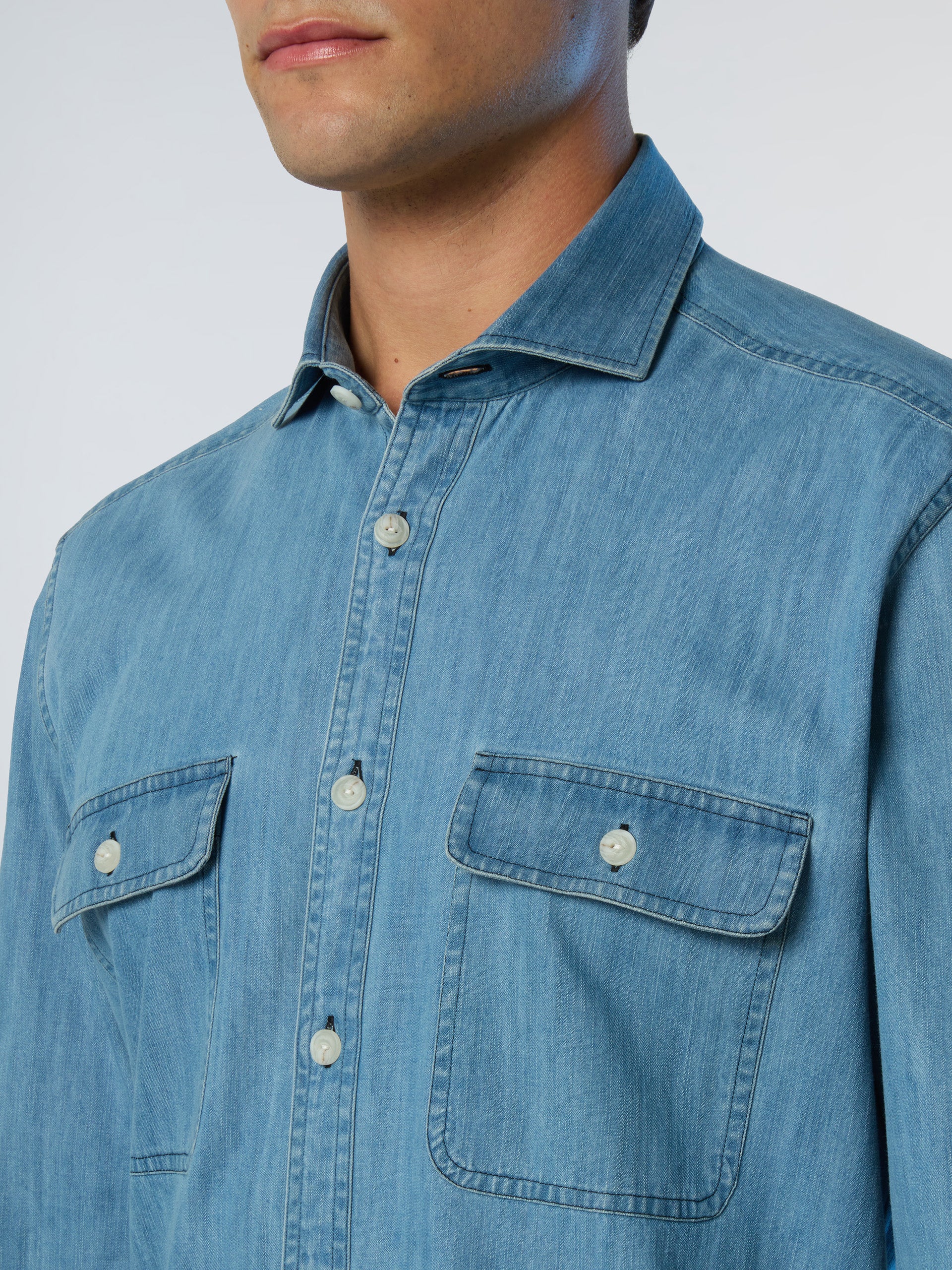 Light denim shirt - Image 6