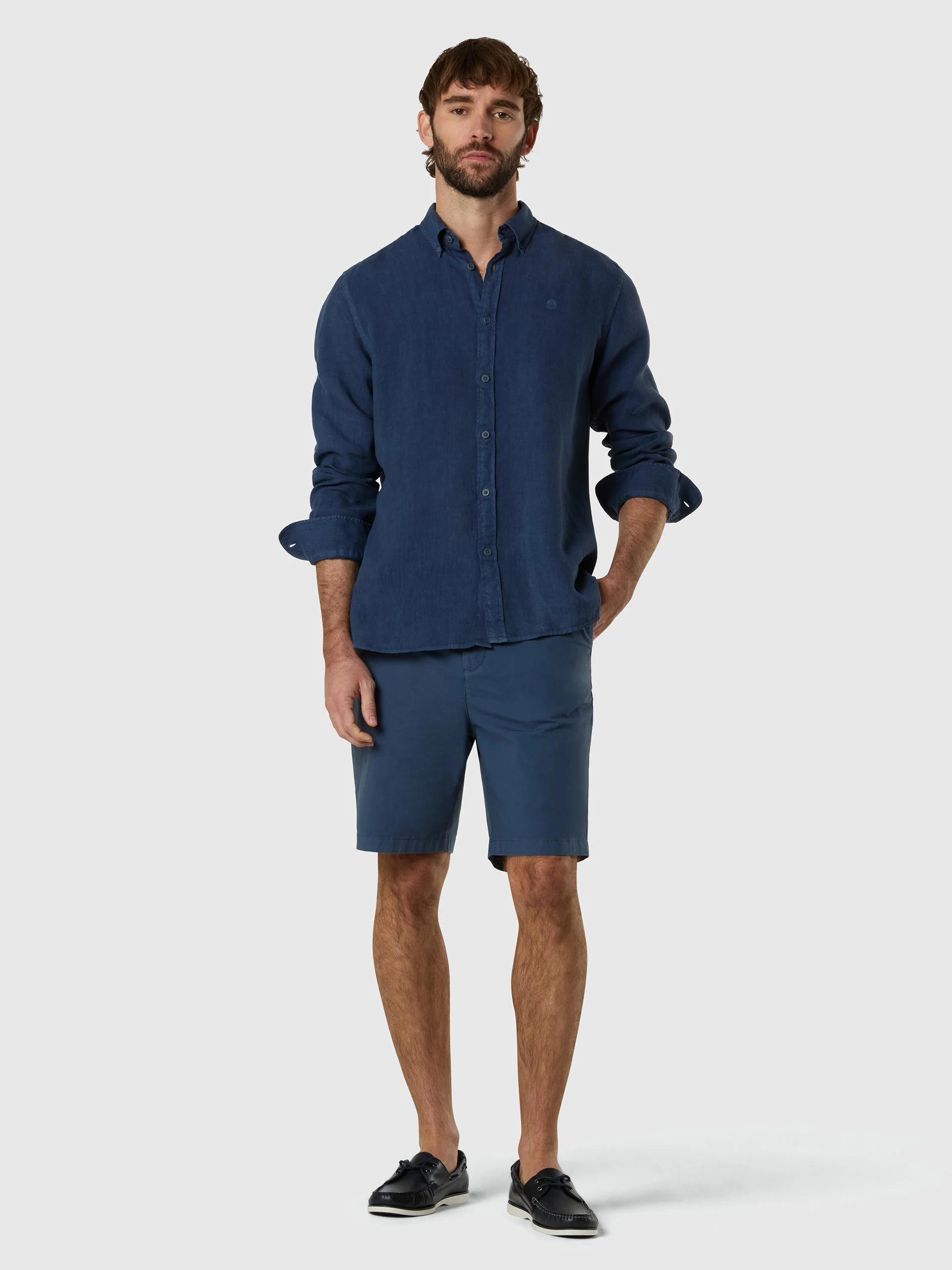 Garment-dyed linen shirt - Image 17
