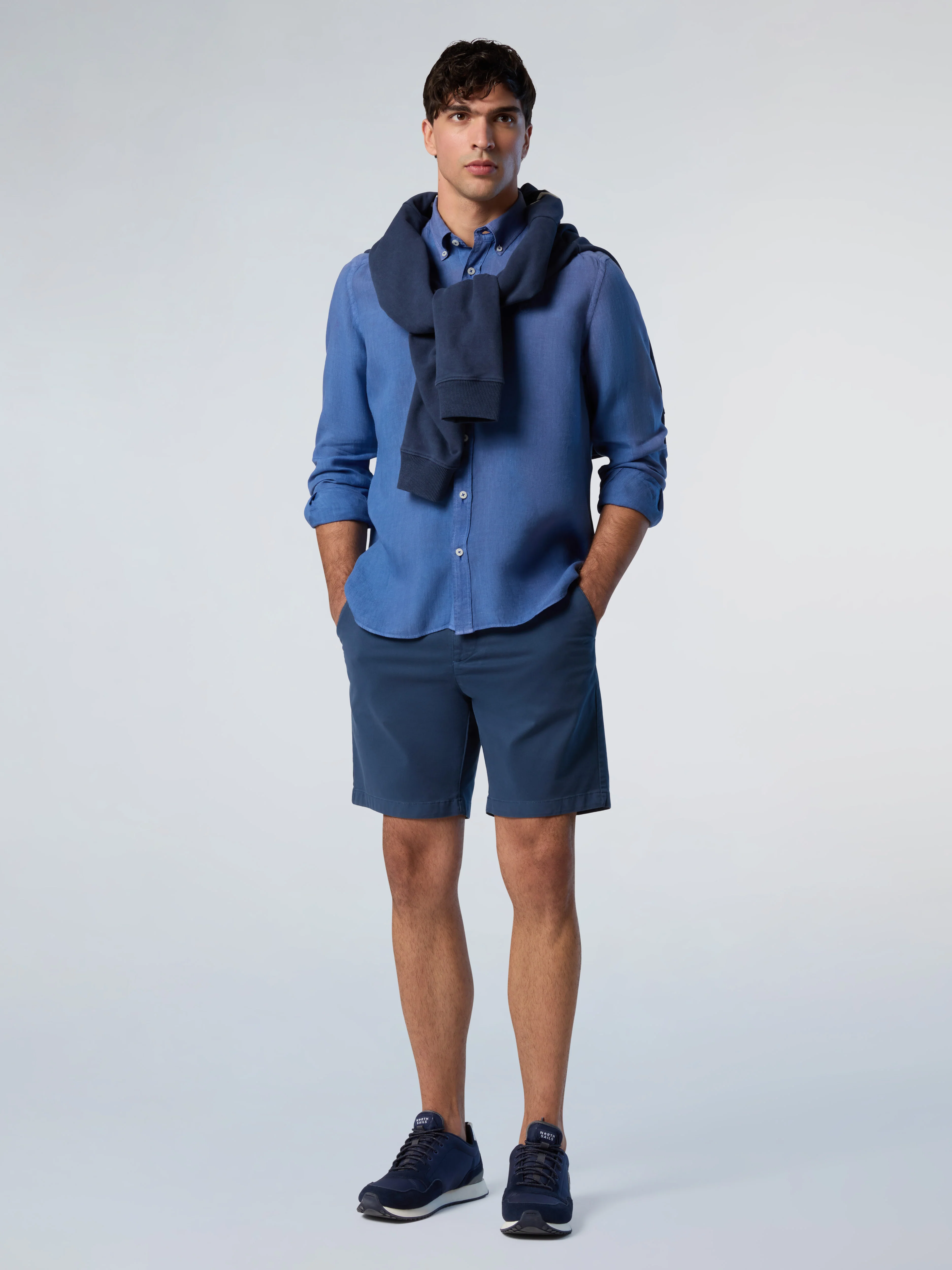 Linen shirt with corozo buttons - Image 11
