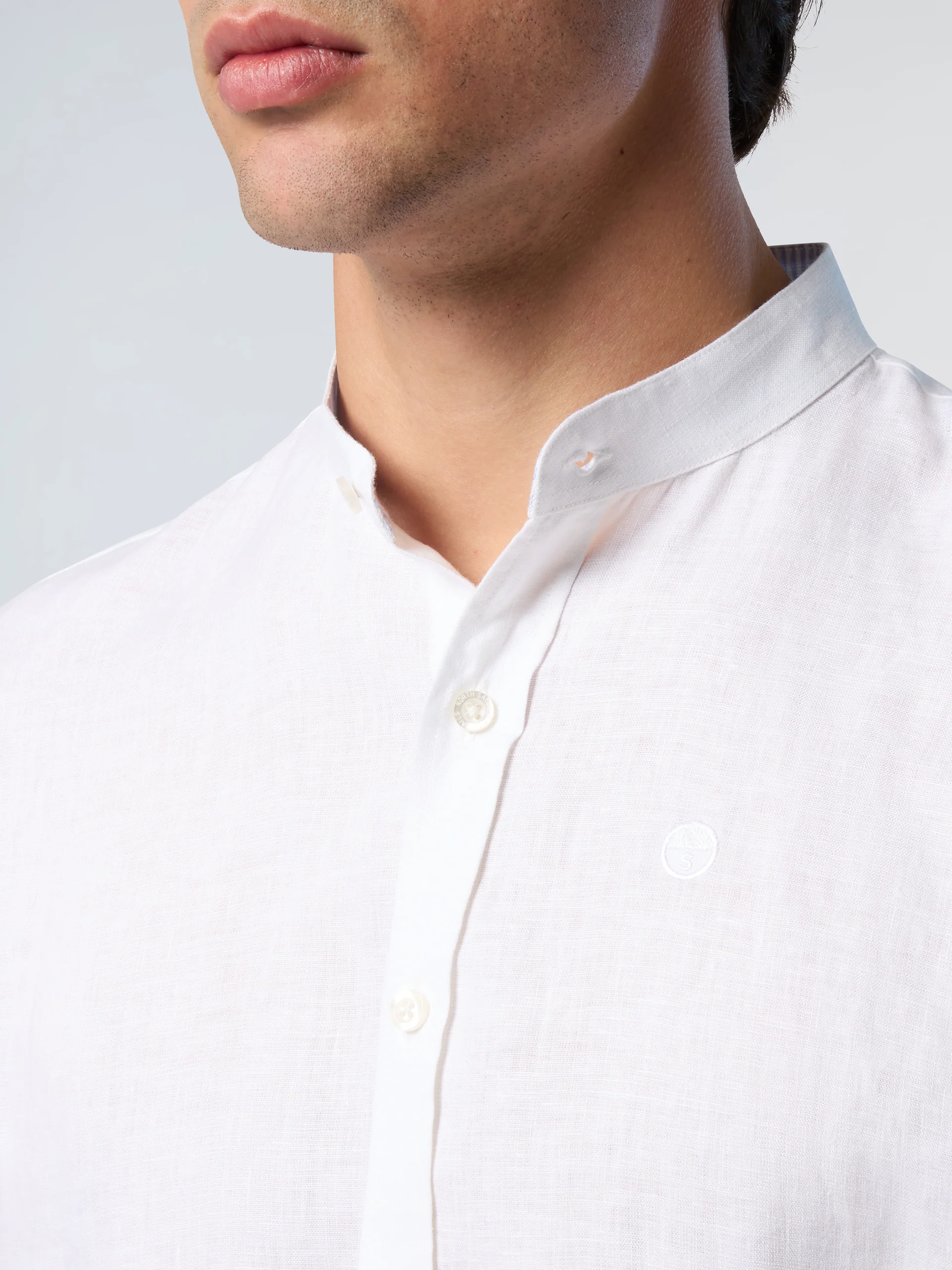 Mandarin shirt with embroidered logo - Image 6