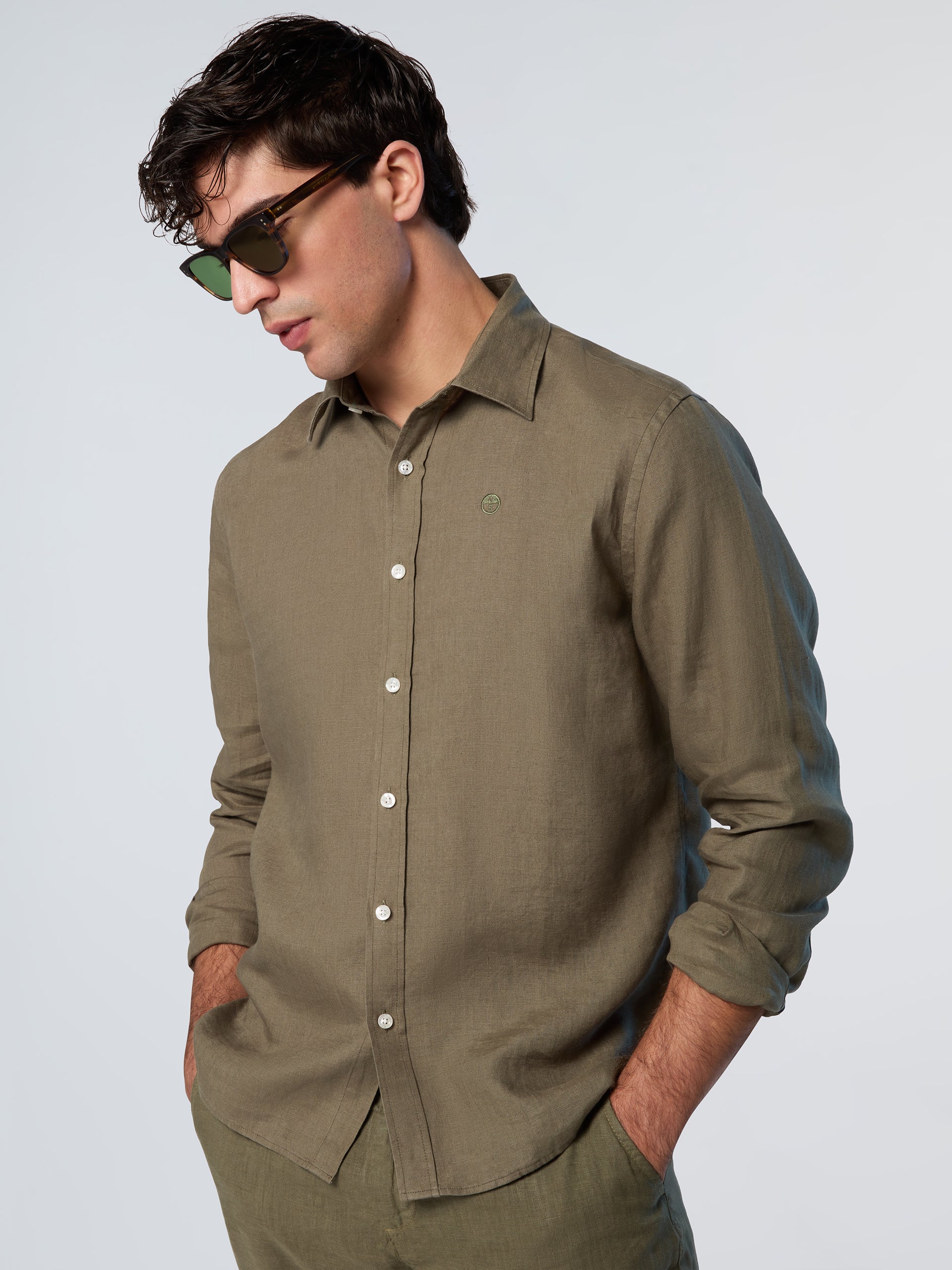 Linen shirt with embroidered logo - Image 20