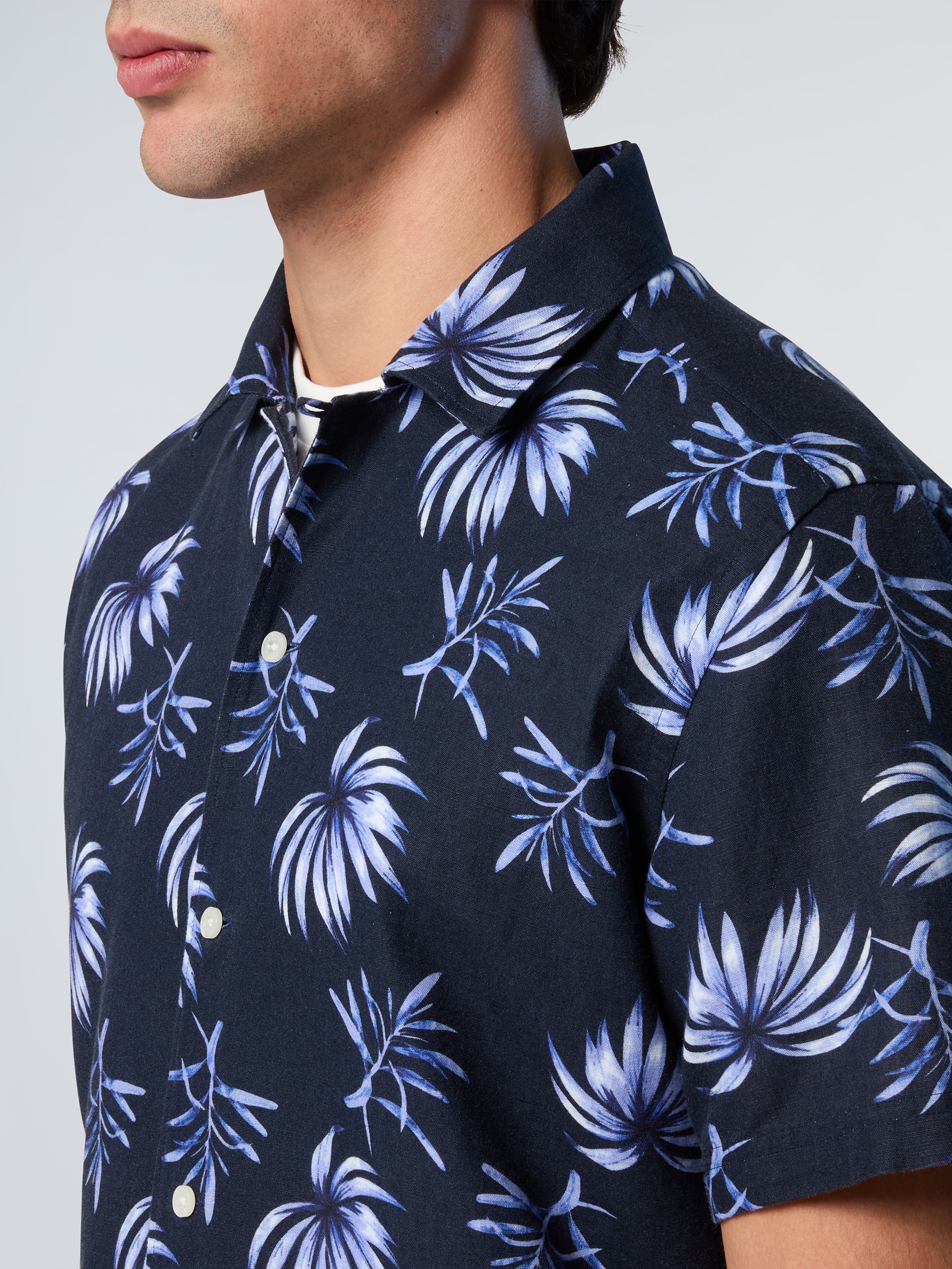 Bowling shirt with tropical print - Image 6