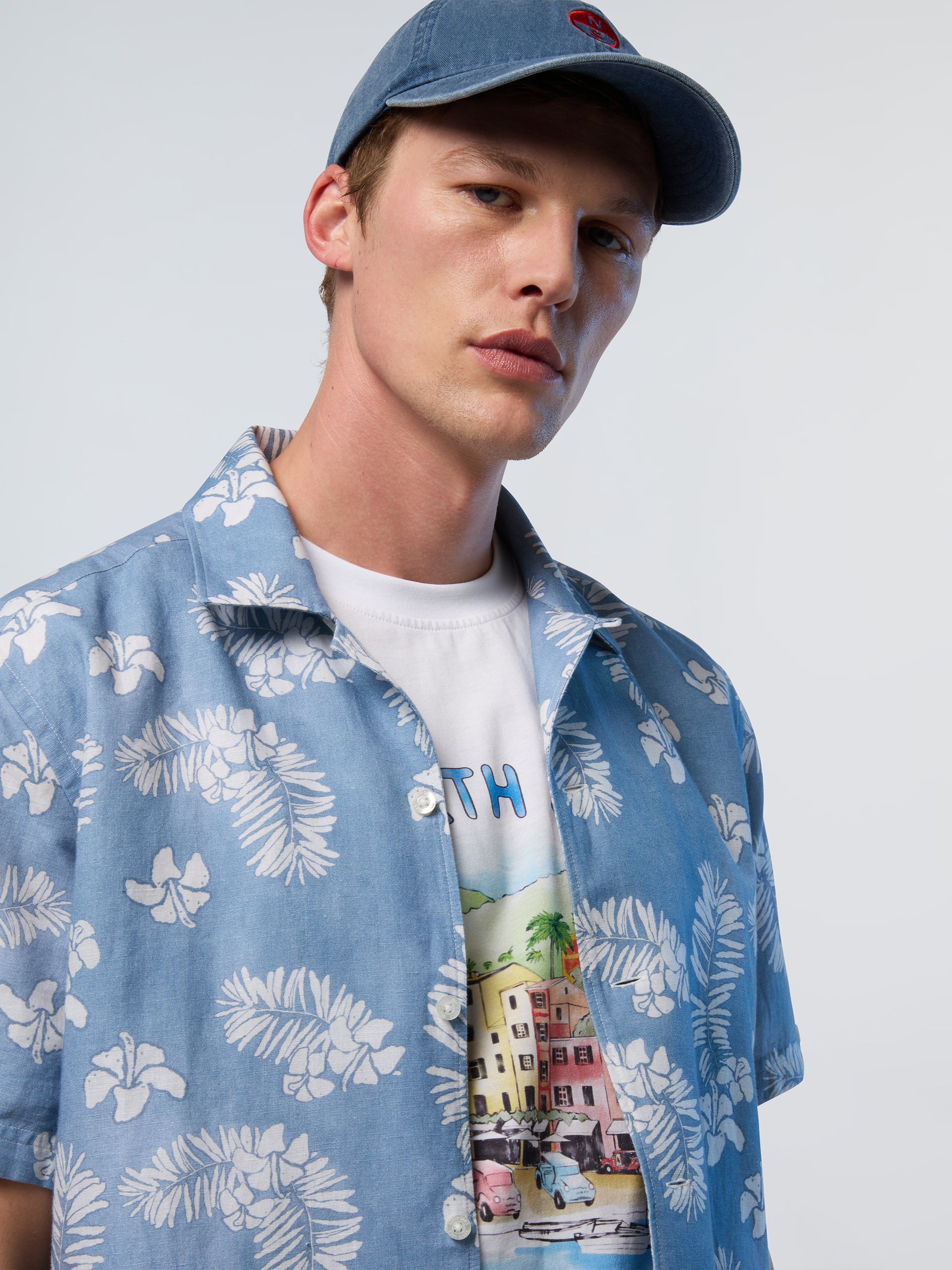 Bowling shirt with tropical print - Image 8