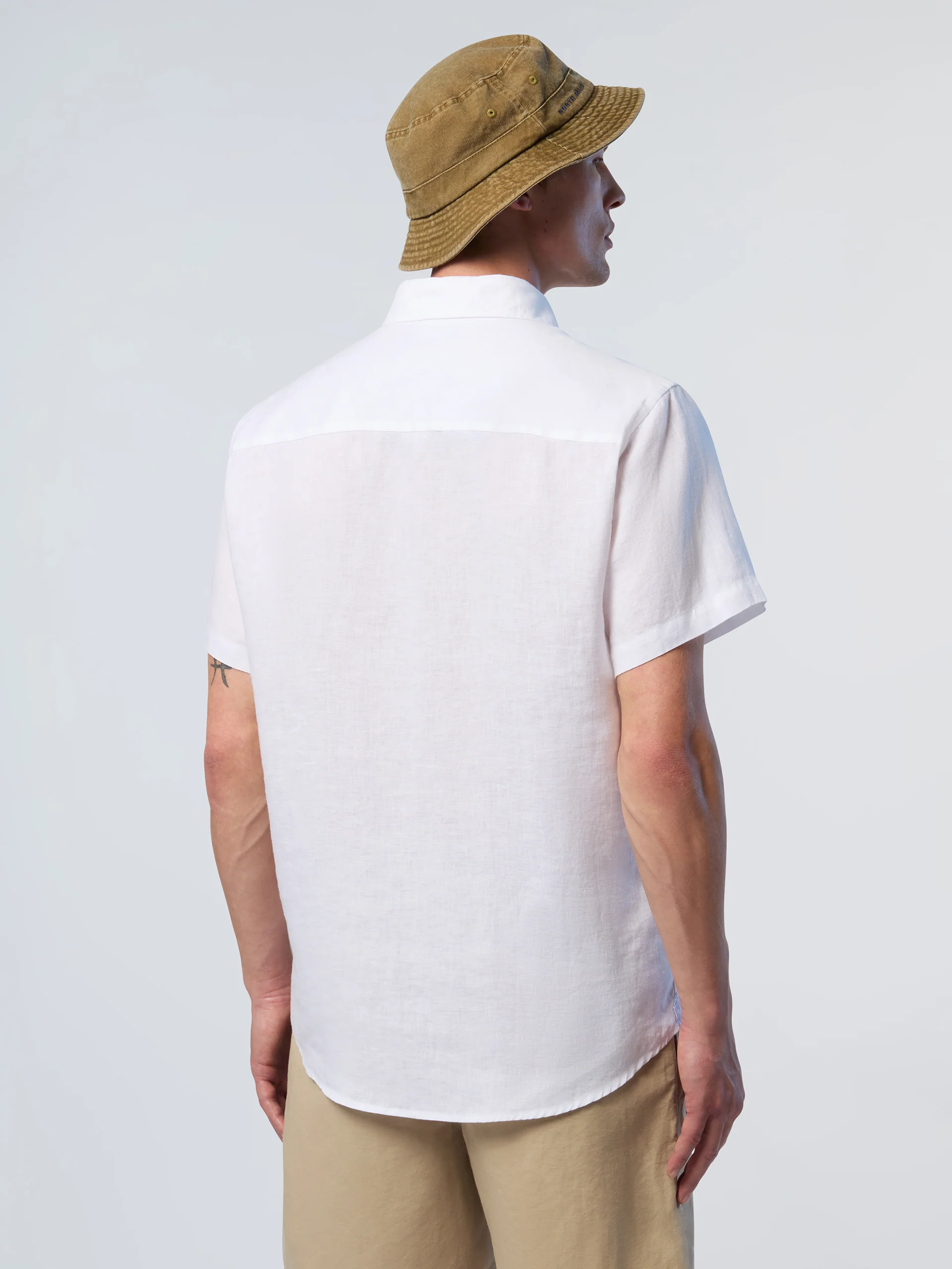 Short-sleeved linen shirt - Image 4