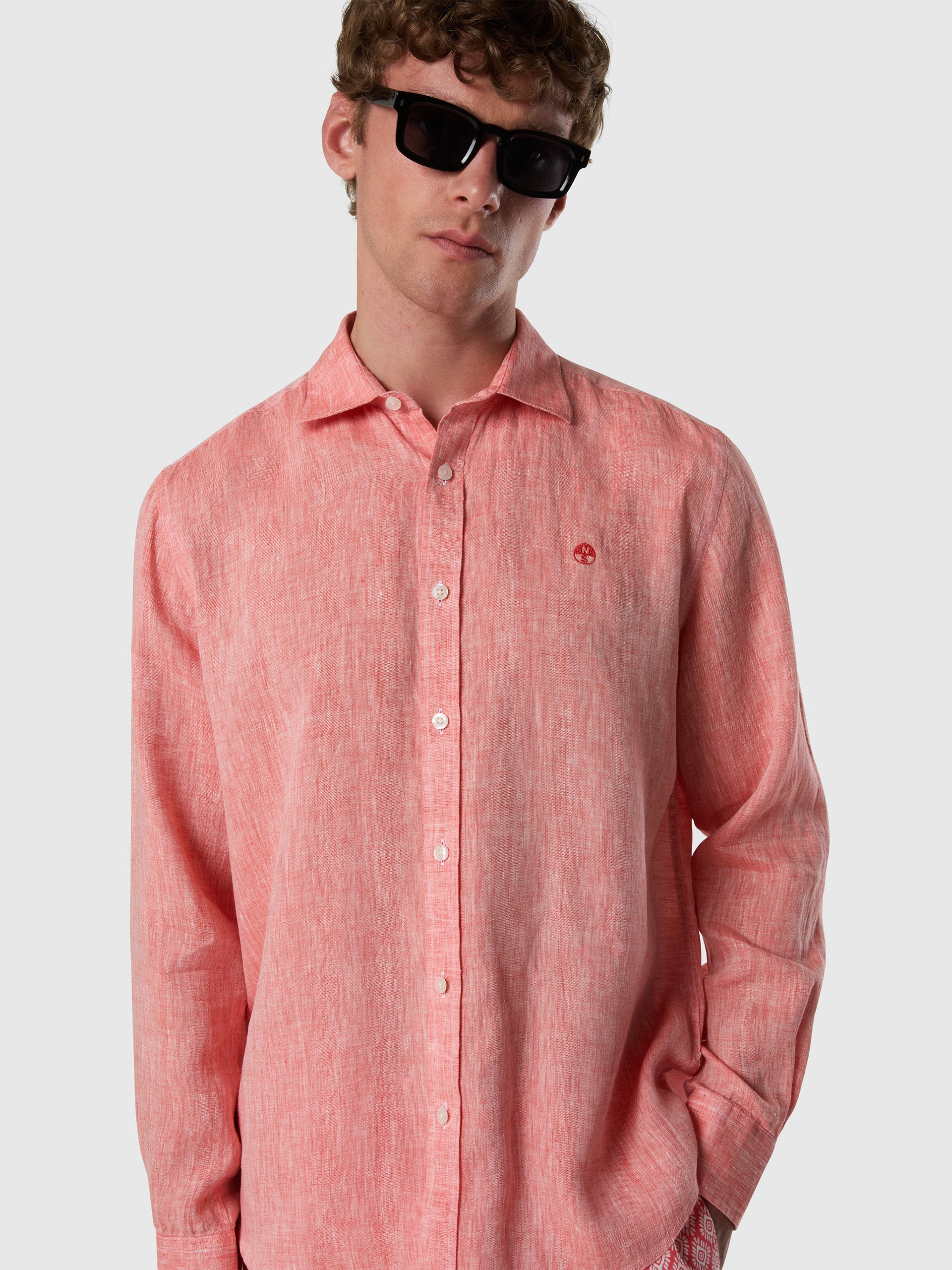 Long-sleeved linen shirt - Image 25