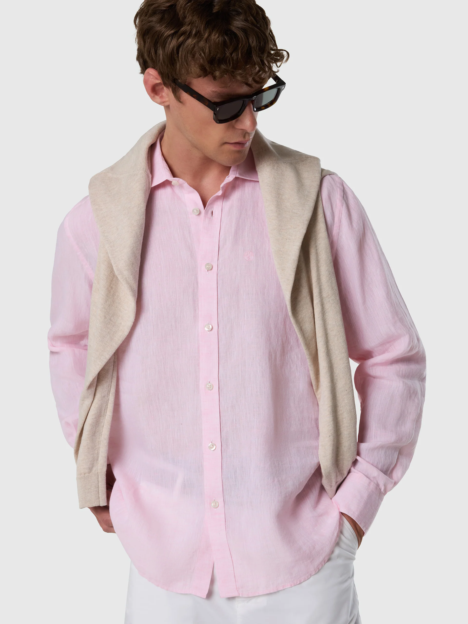 Long-sleeved linen shirt - Image 7